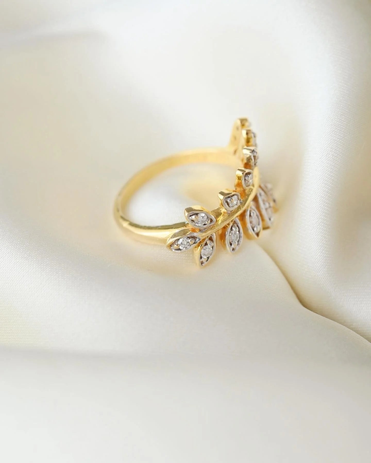 Totally Unique Estate Diamond Leaf Ring 18K Gold