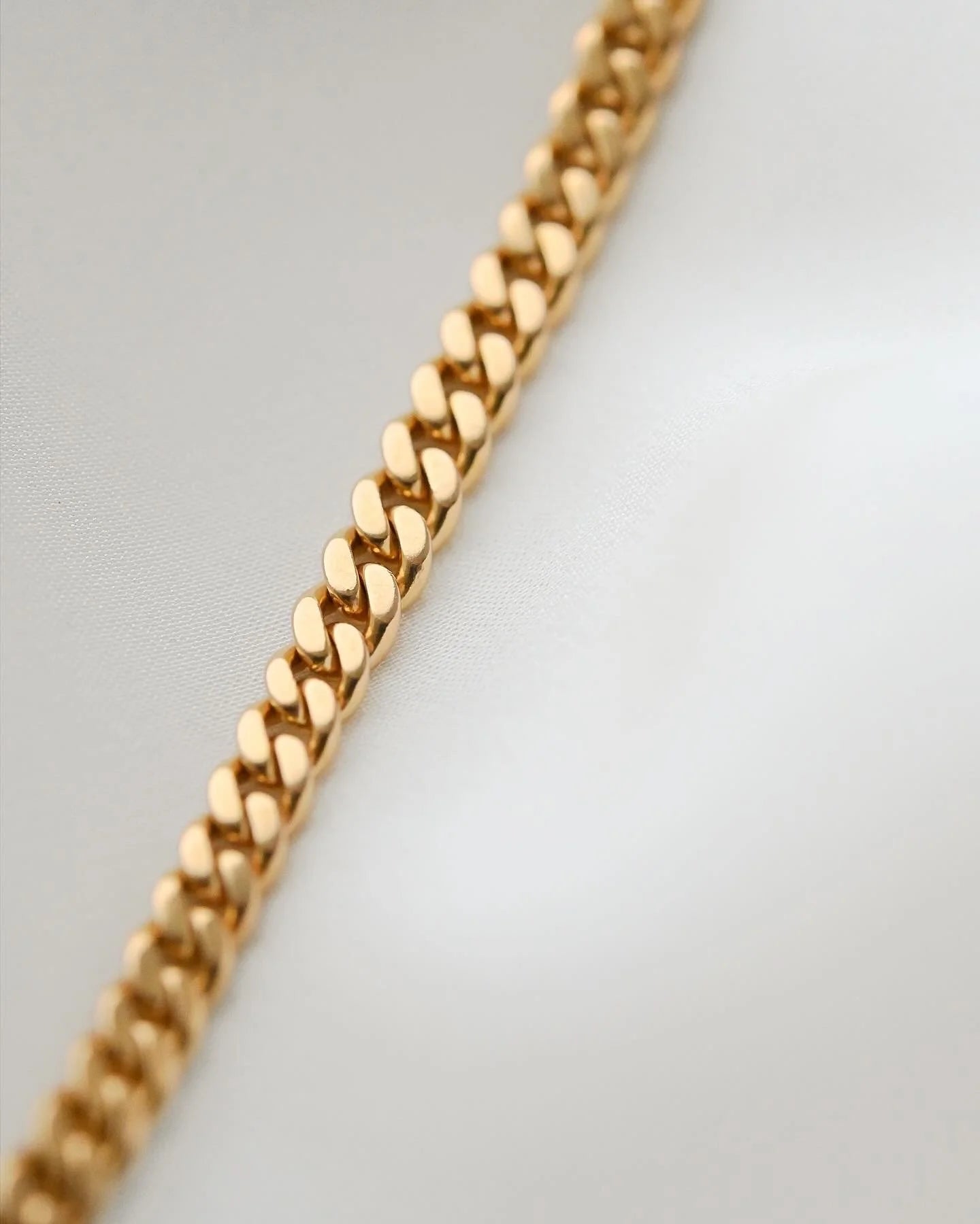 Perfect Rare Smaller Sized Old Watch Chain Bracelet 18K Gold 1920s