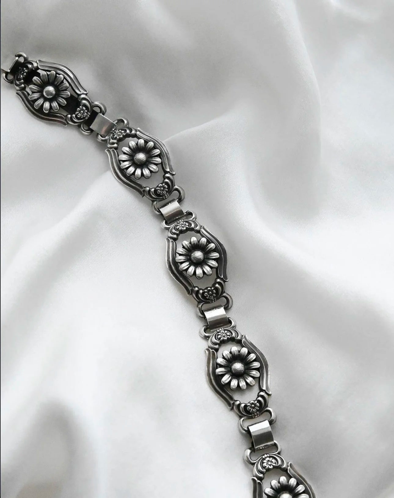 69 Year Old Silver Flower Dream 24 Grams Bracelet 1955 Sweden