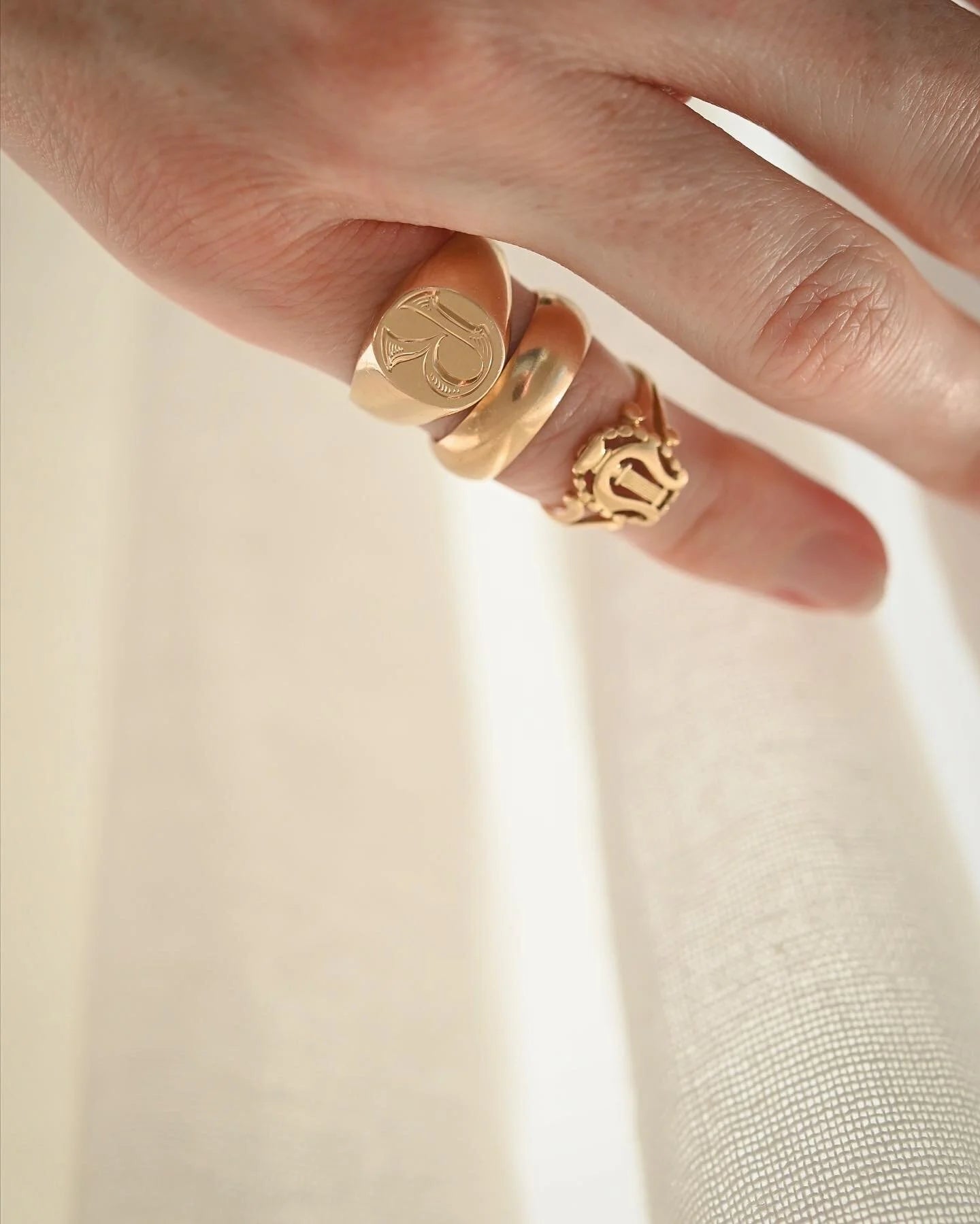 Magical Swedish Old Harpe Ring 18K Gold 1951