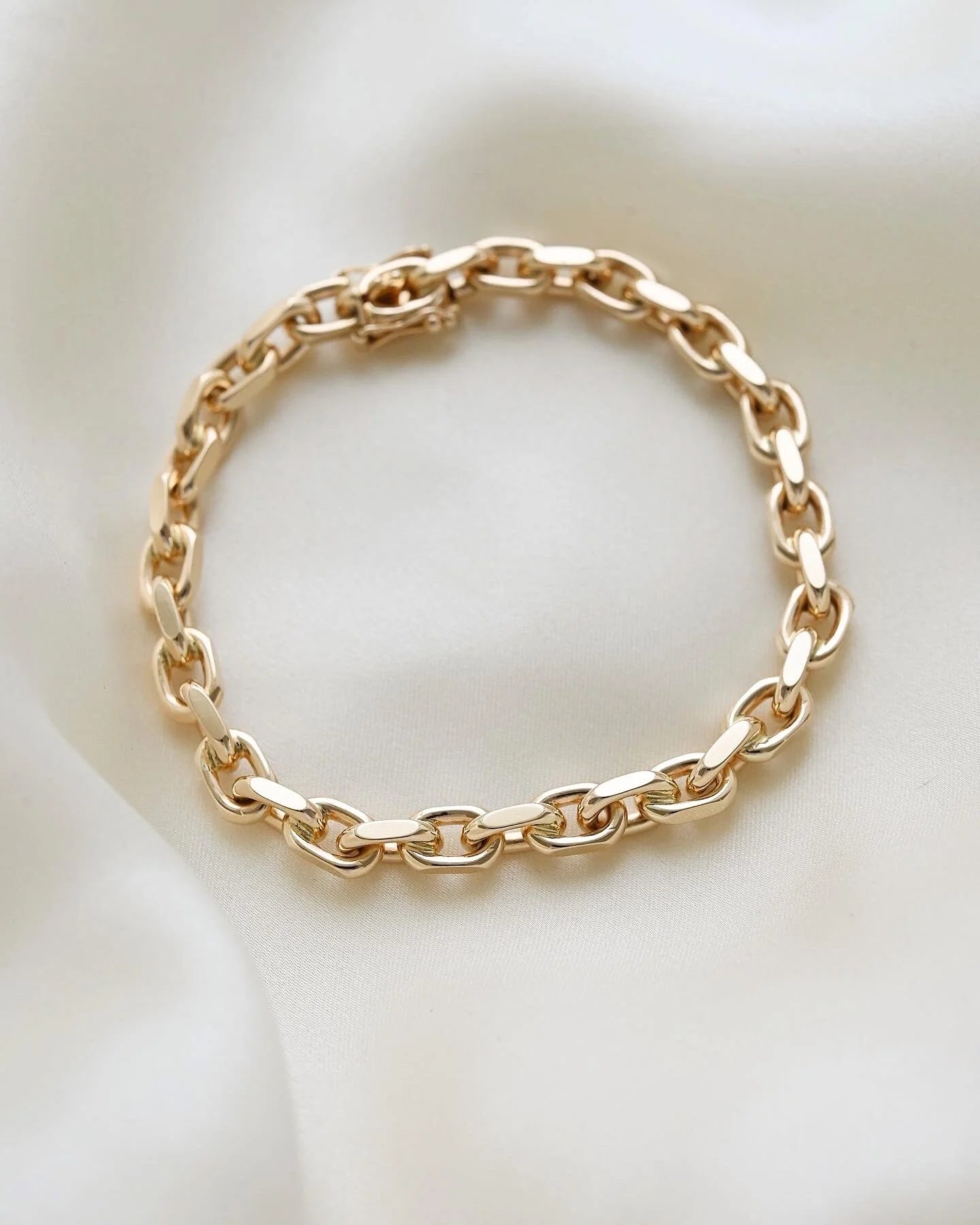 Sublime Chunky Monkey Vintage Anchor Bracelet 14K Gold