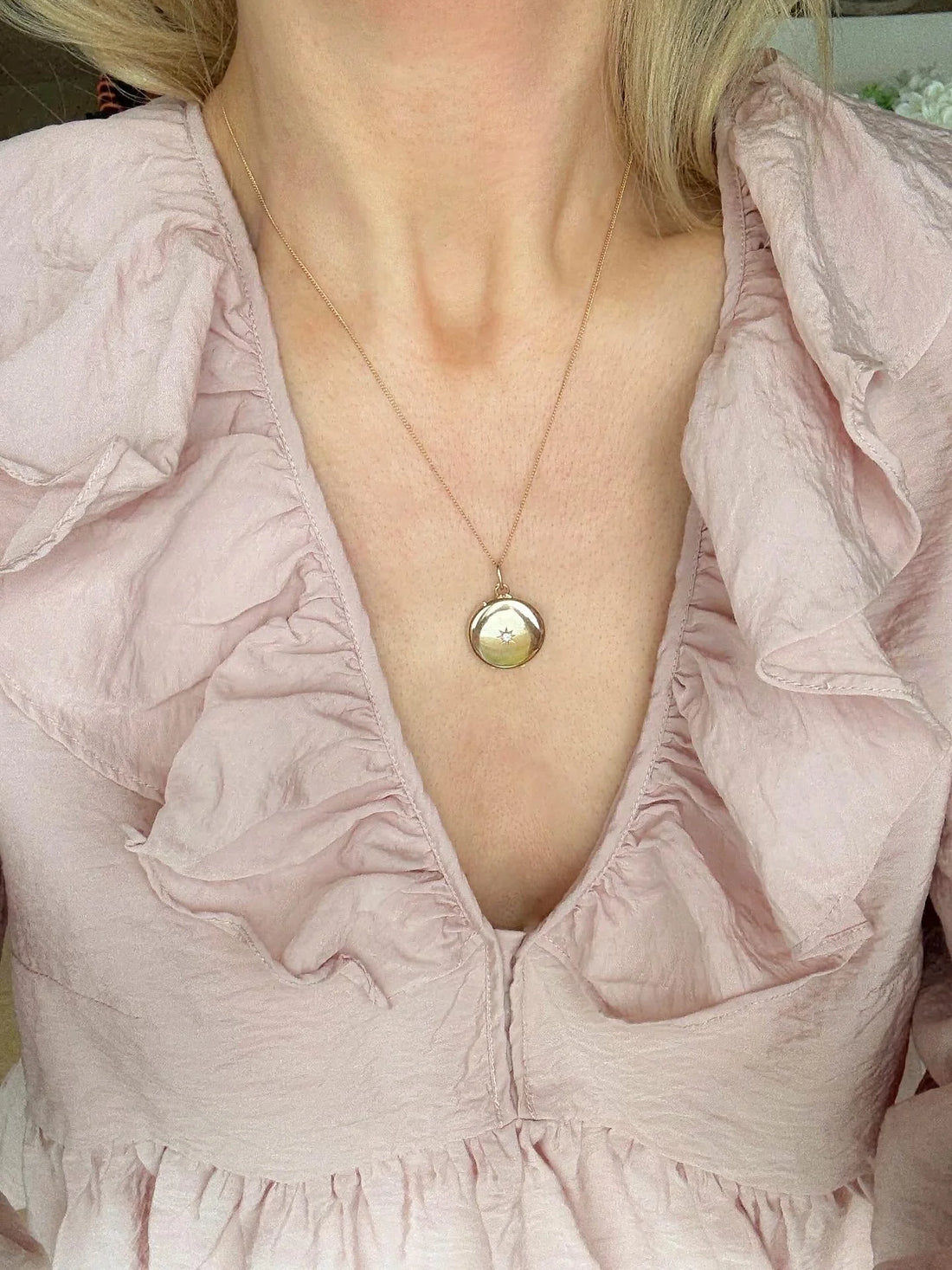 Antique Locket w Diamond 14K Gold Sweden 1930 Comes w Chain