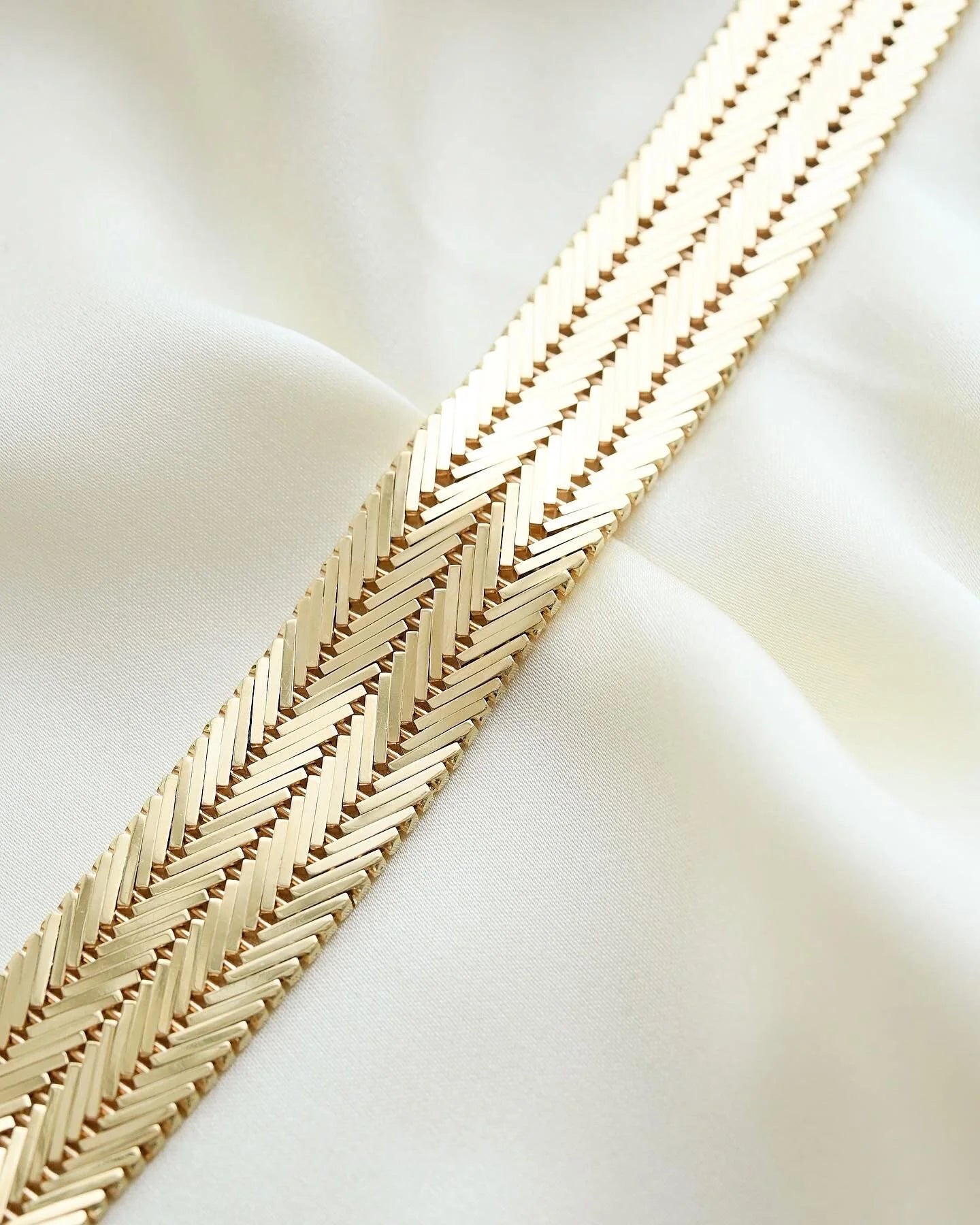 Super Heavy Sublime 52 Grams Danish Link Bracelet 14K Gold 1960s