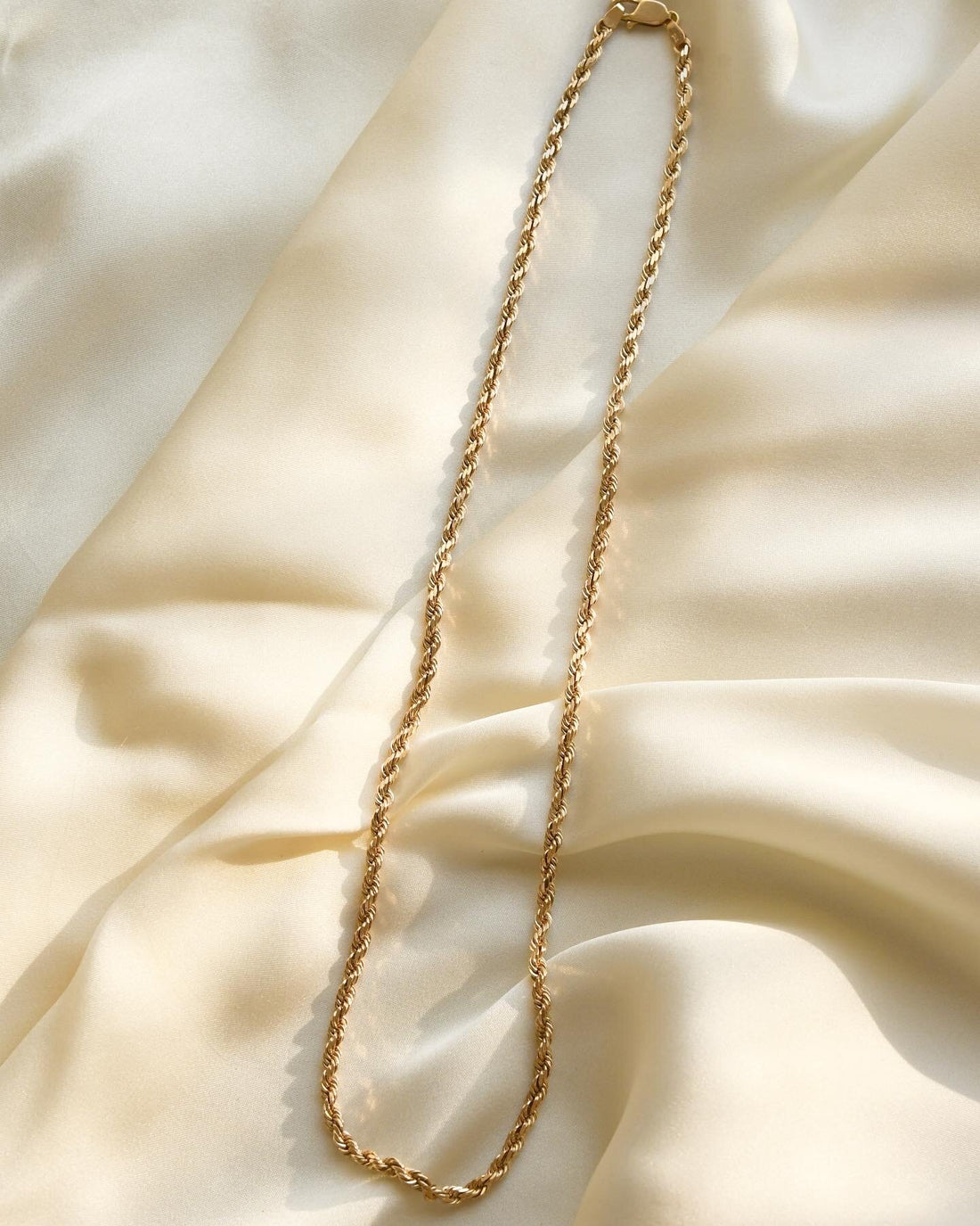 Glowing Vintage Rope Link Chain 14K Gold 1970s