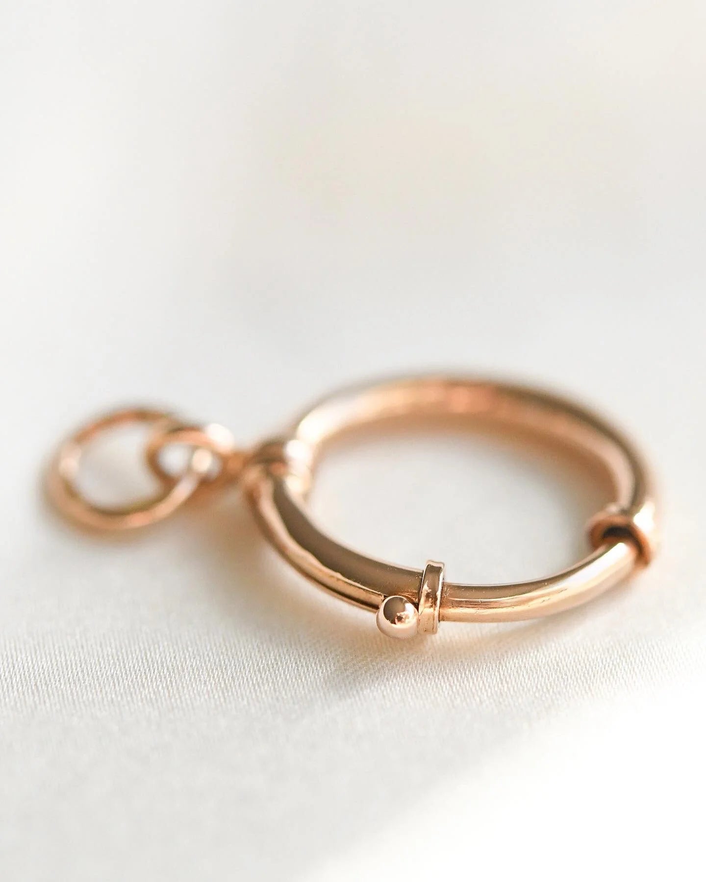 Rare Victorian Bolt Clasp 18K Gold 1874