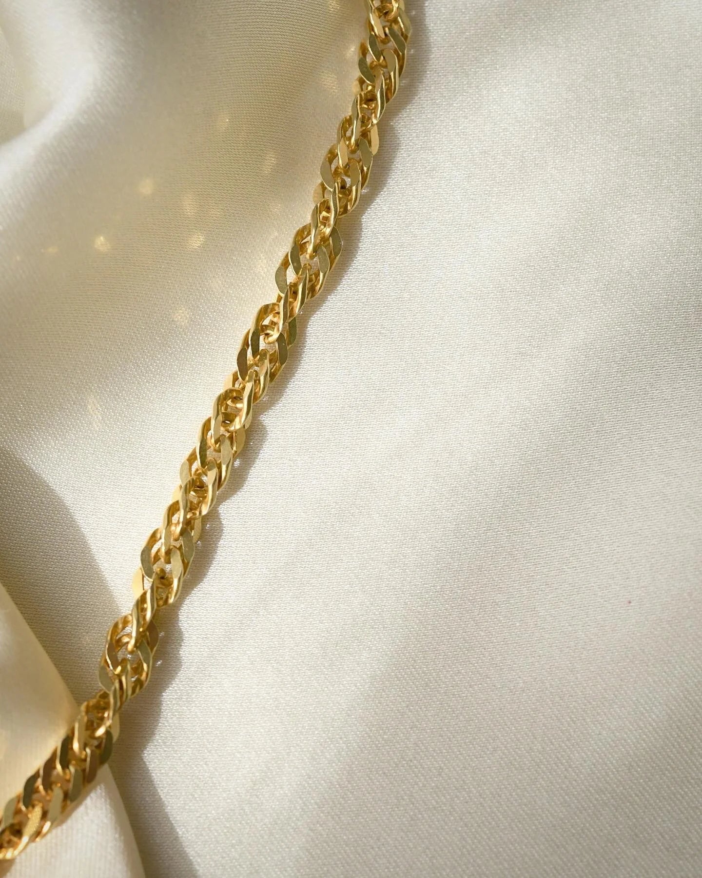 Rare Twisted Curb Chain 14K Gold 1970s