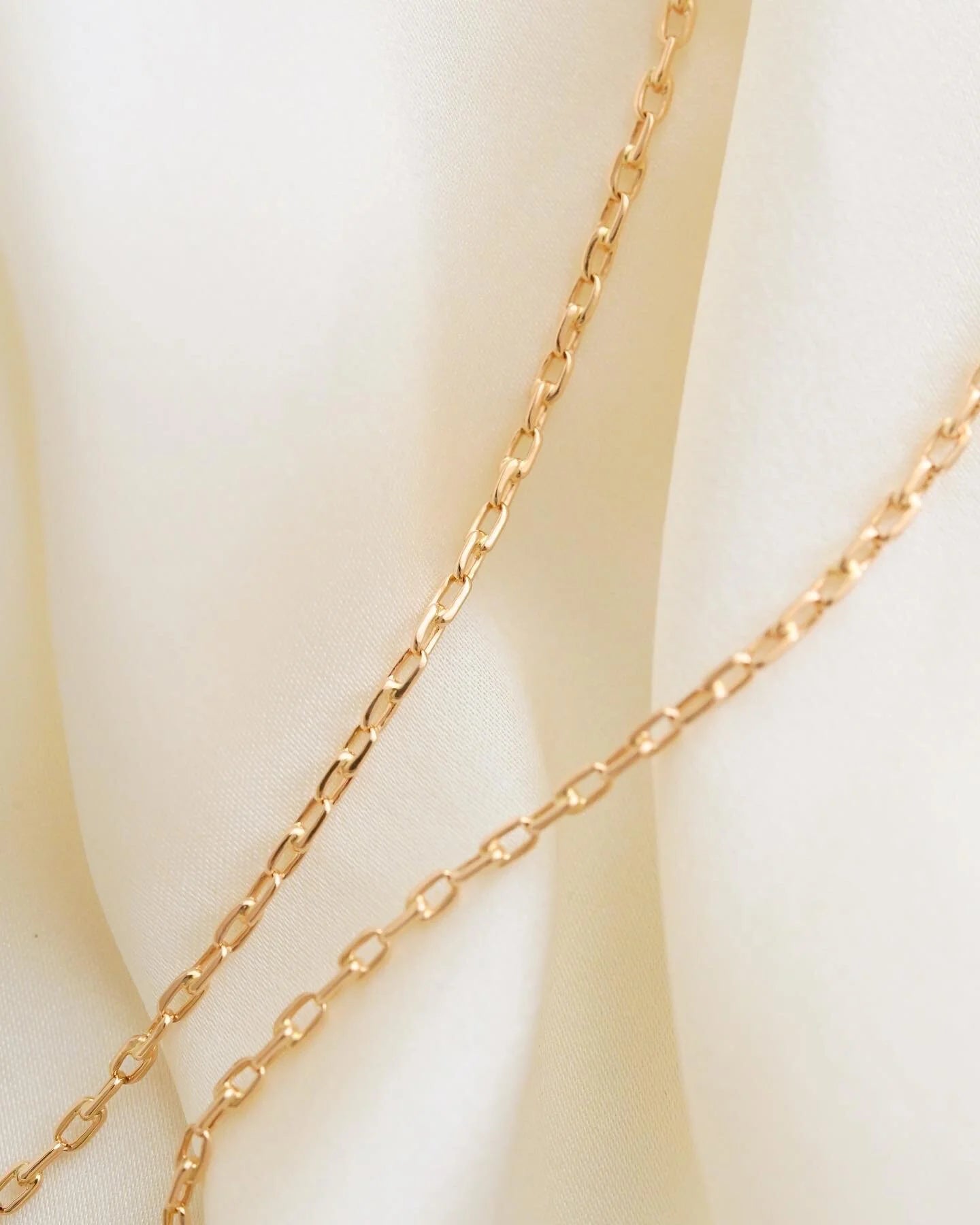 Skinny Baby Biker Link Chain 18K Gold 1945