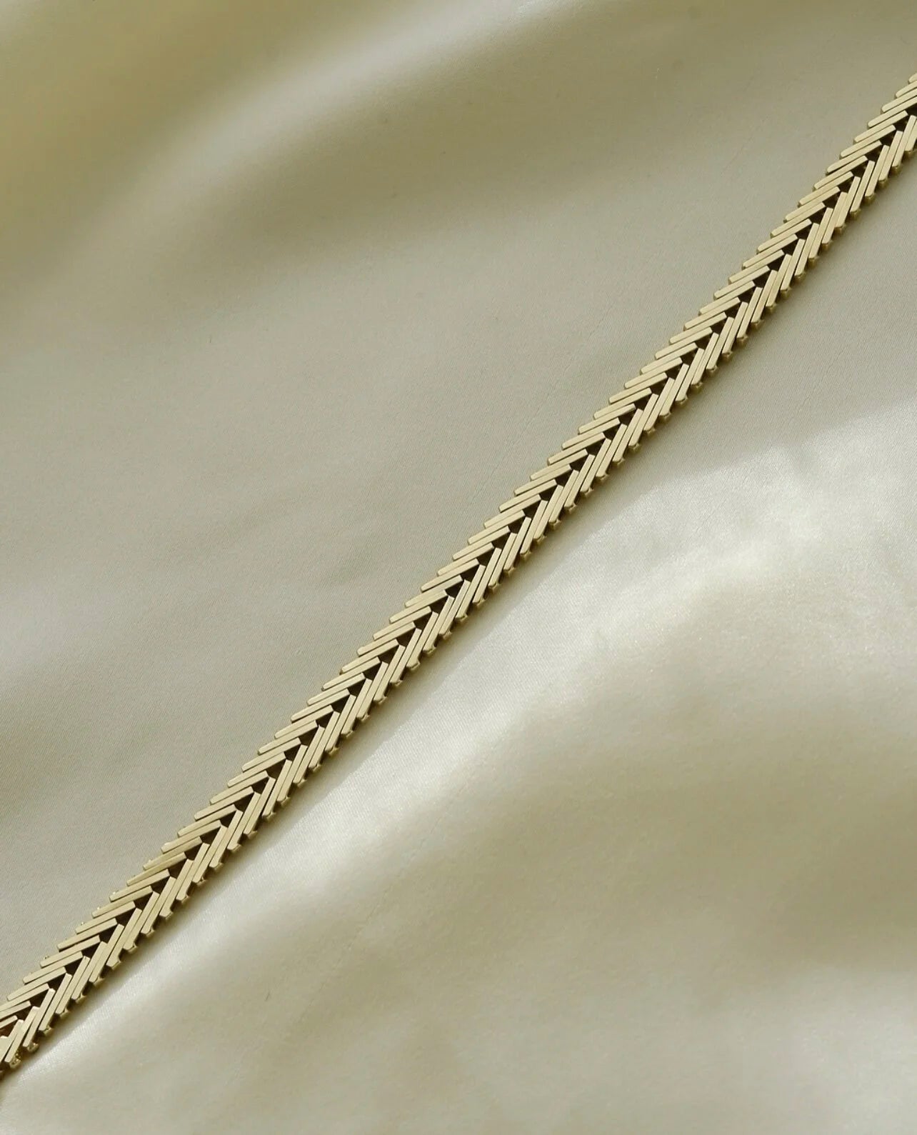 Gorgeous Geneva Link Bracelet 14K Gold