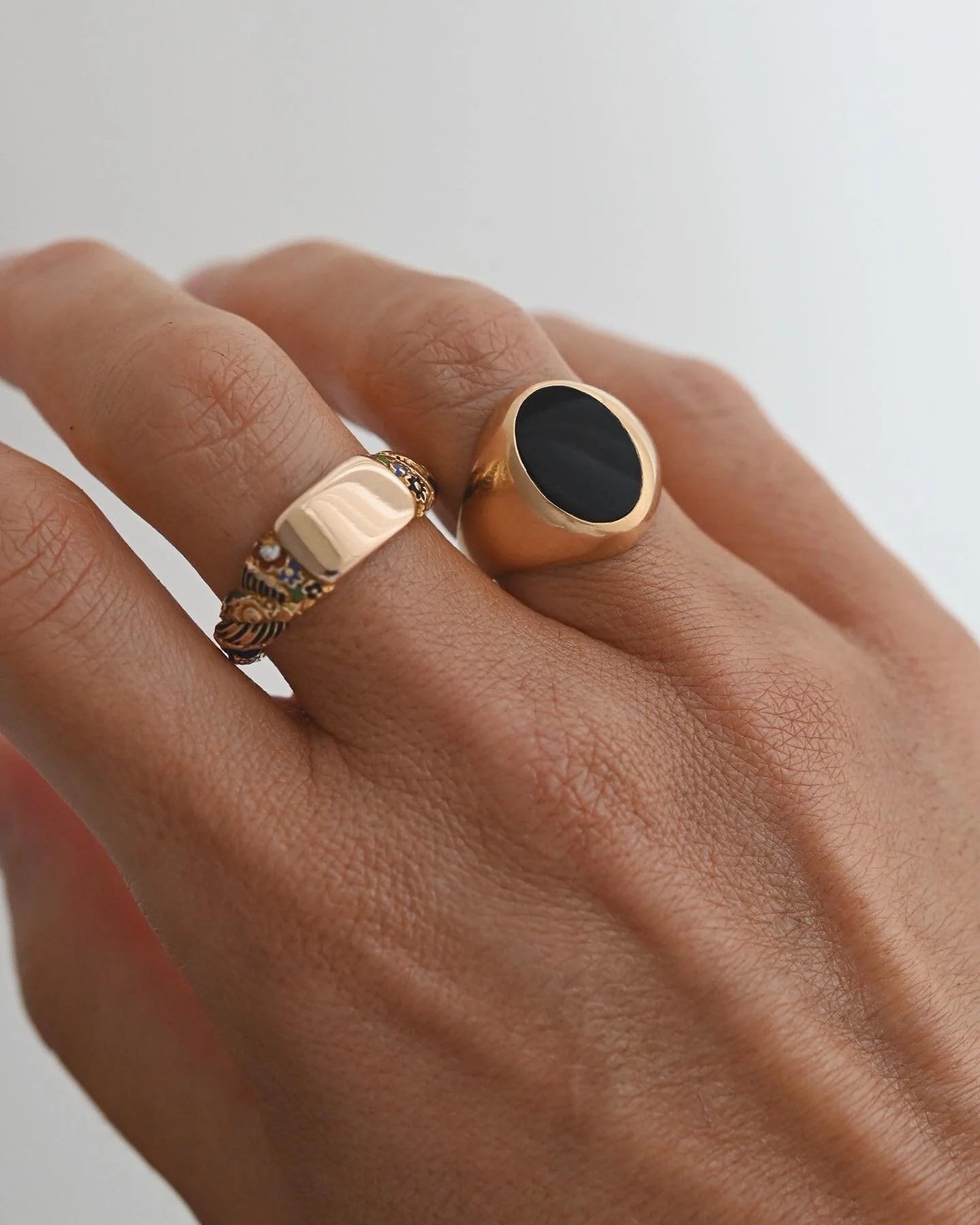 Black Onyx Ring 18K Gold 1962