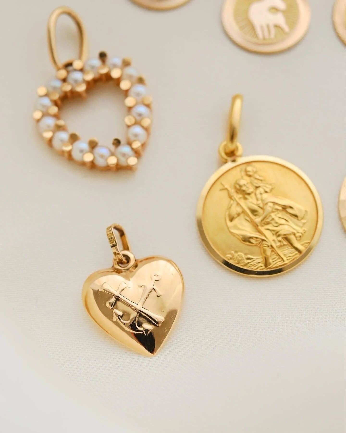 The Best Vintage Charms 18K Gold 1970s