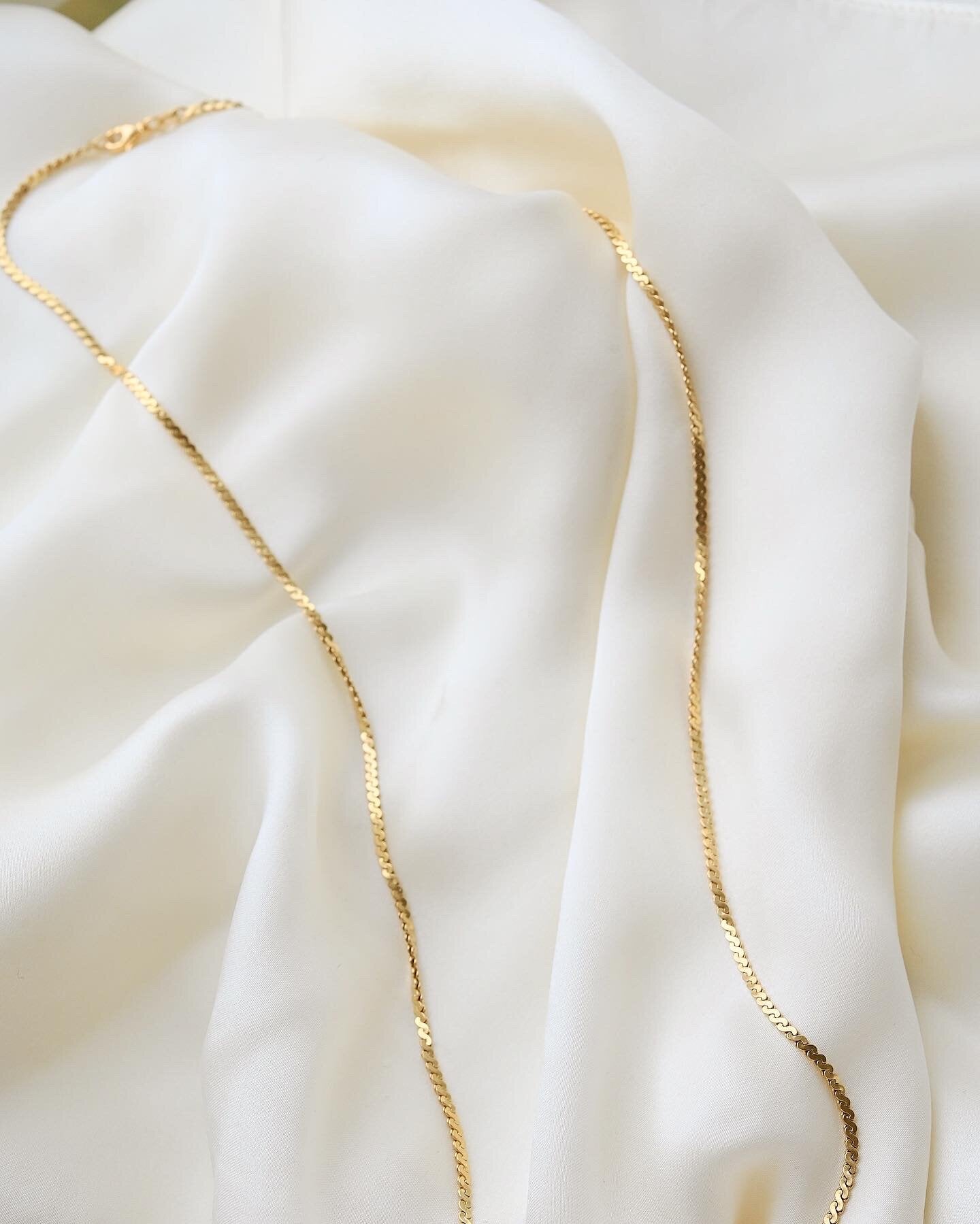 Gorgeous Looong Waves Link Necklace 18K Gold