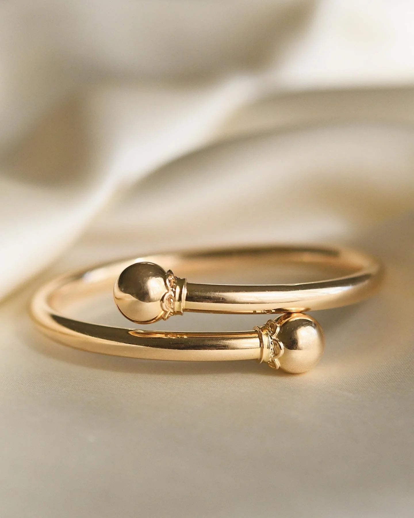 Unique Antique Bangle 14K Gold 1930s