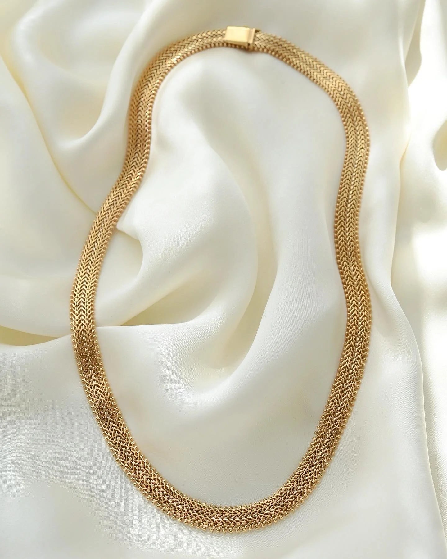 Amazing 53 Grams One of A Kind Necklace 14 Gold 1970s