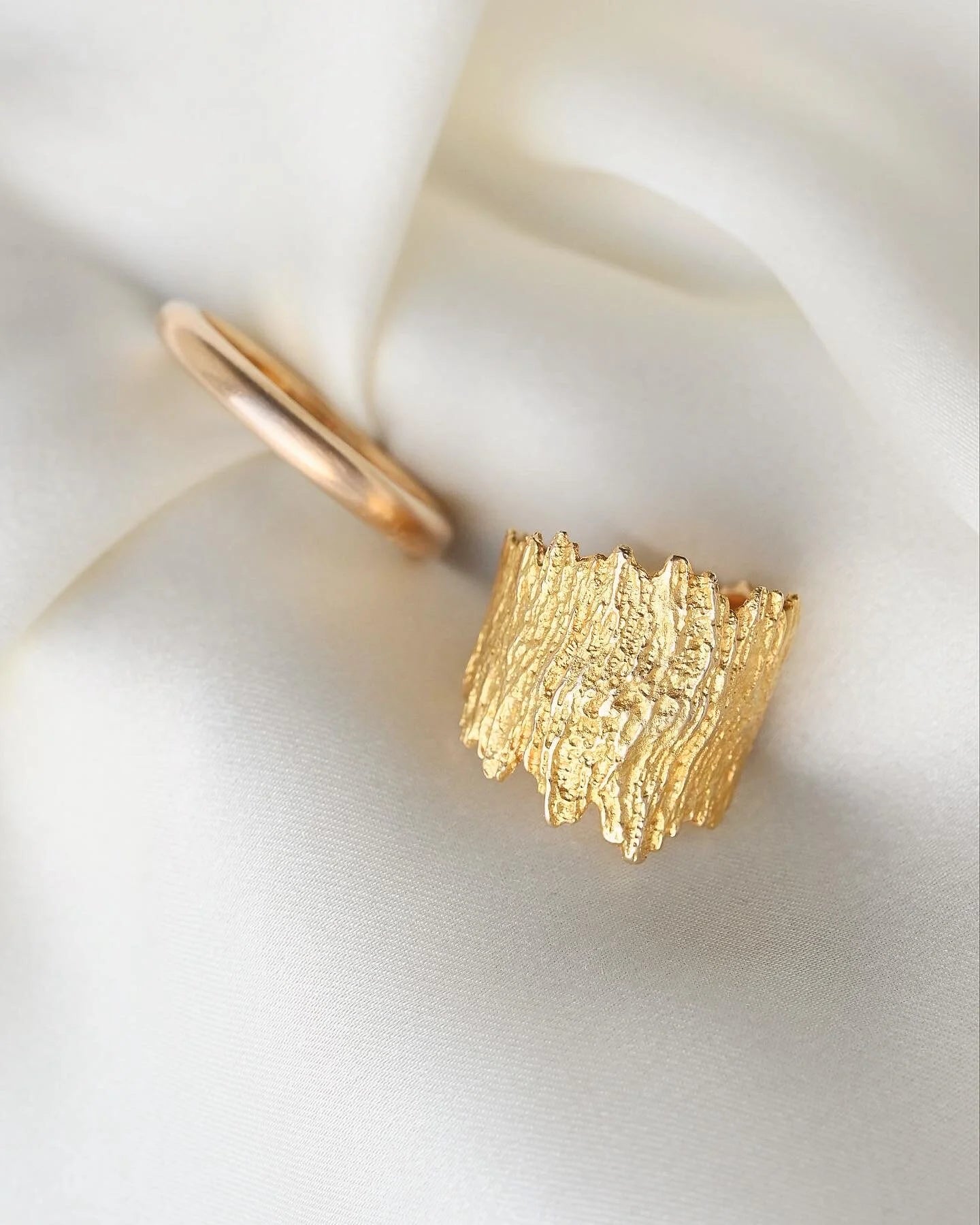 Extraordinary Organic Shaped Ring 18K Gold