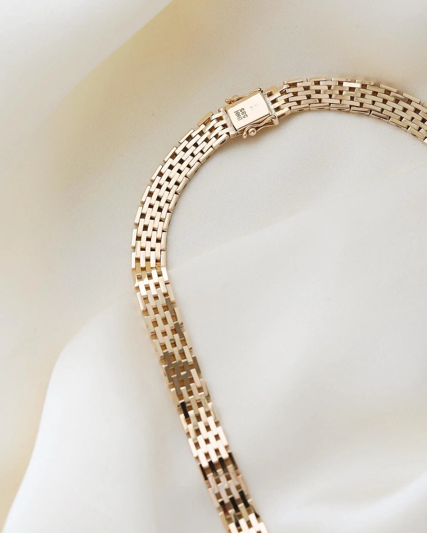 Stunning Danish Vintage Necklace 14K Gold 1970s