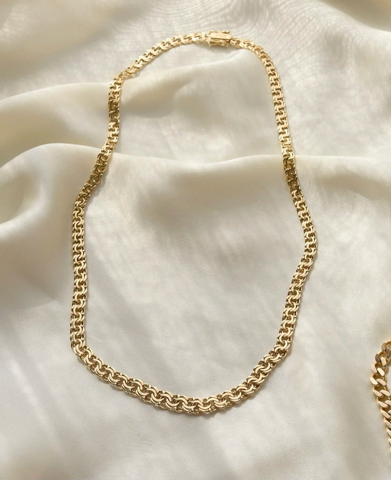 Gorgeous Bismarck Link Chain 14K Gold