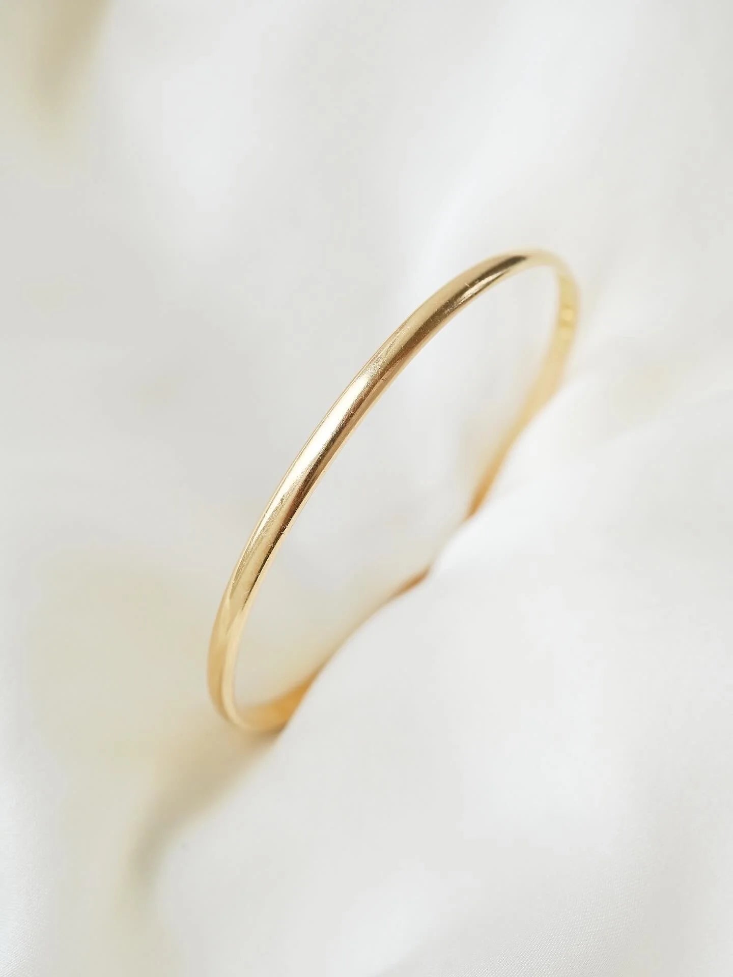 Eternally Elegant Classic Vintage Bangle Solid 18K Gold Sweden 1970