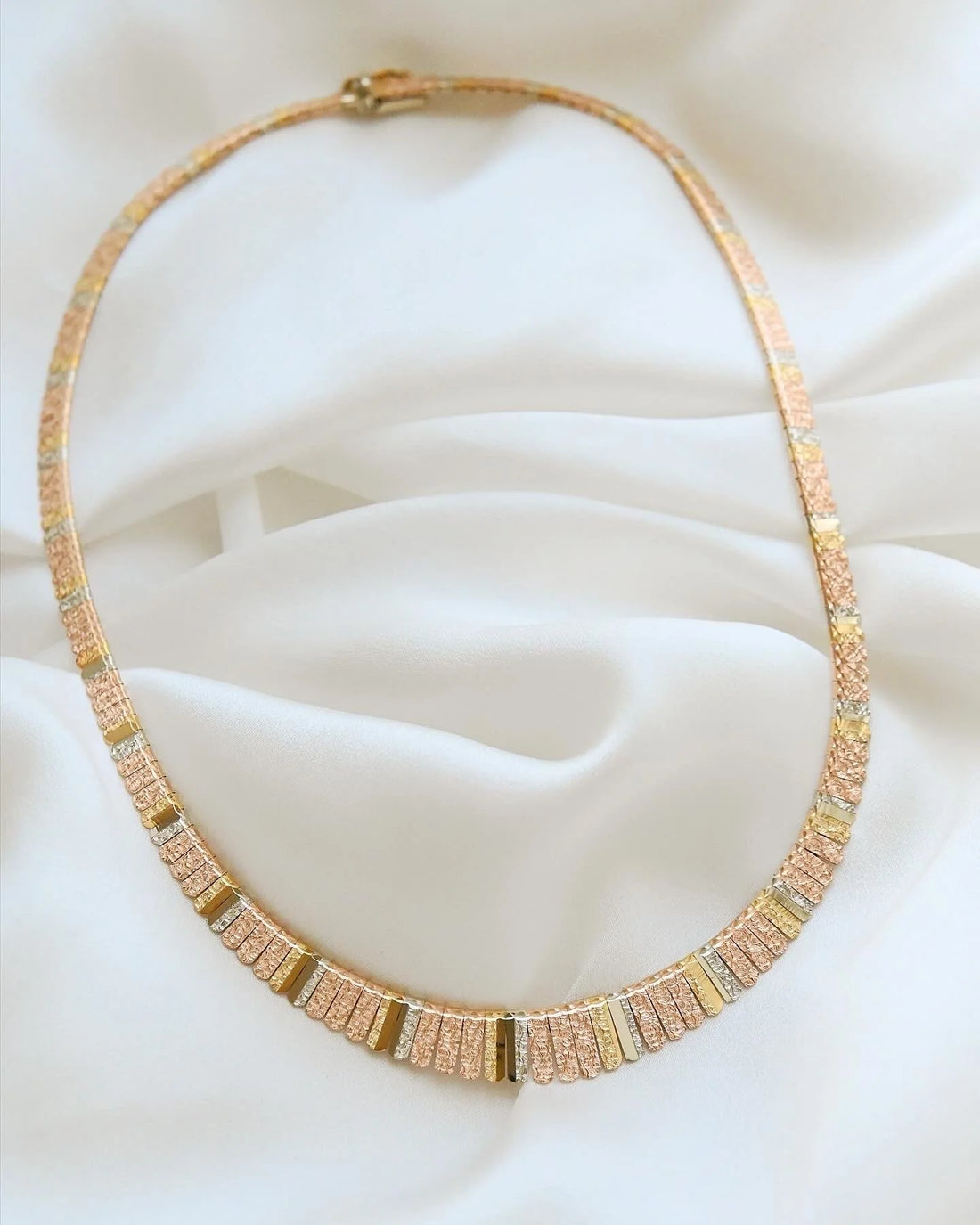 The Most Stunning Special Mid Century Necklace 18K Tri Color Gold