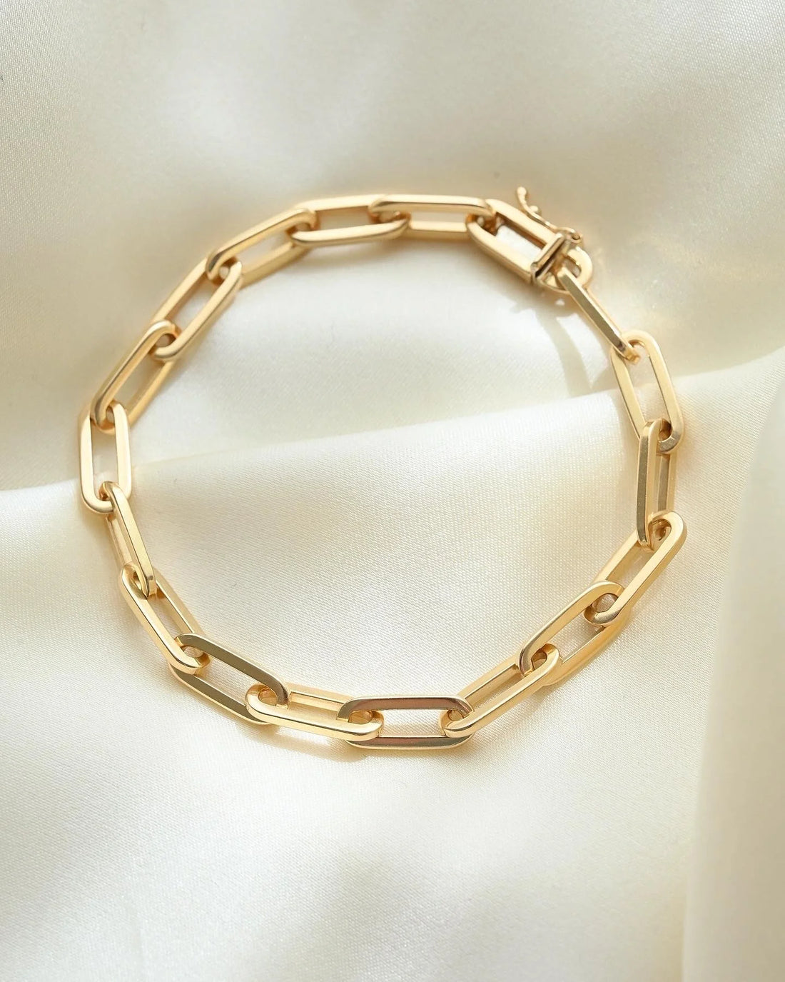 Perfect Italian Vintage Paper Clip Bracelet 18K Gold