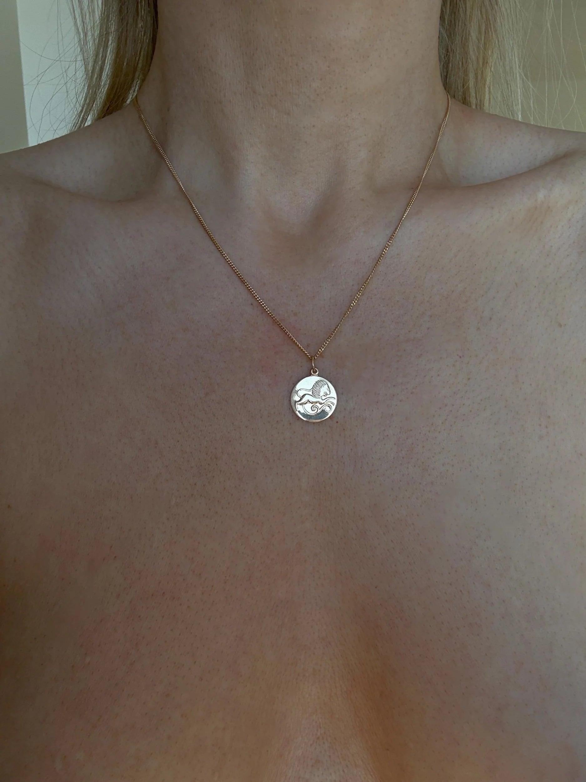 Sexy Leo Zodiac Pendant w Chain of Your Choice 18K Gold 1970s Sweden