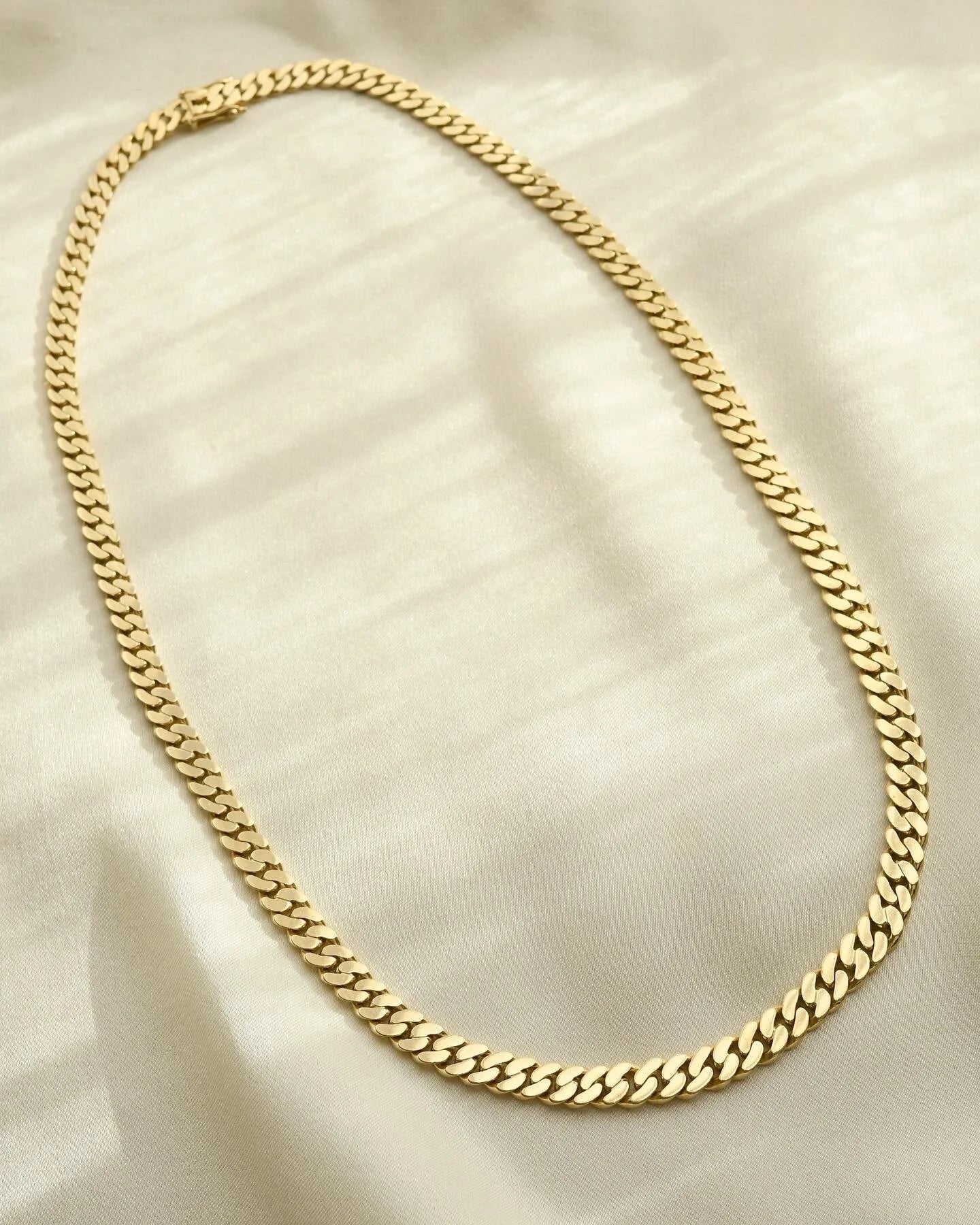 Sexy, CHUNKY Curb Link Chain 14K Gold