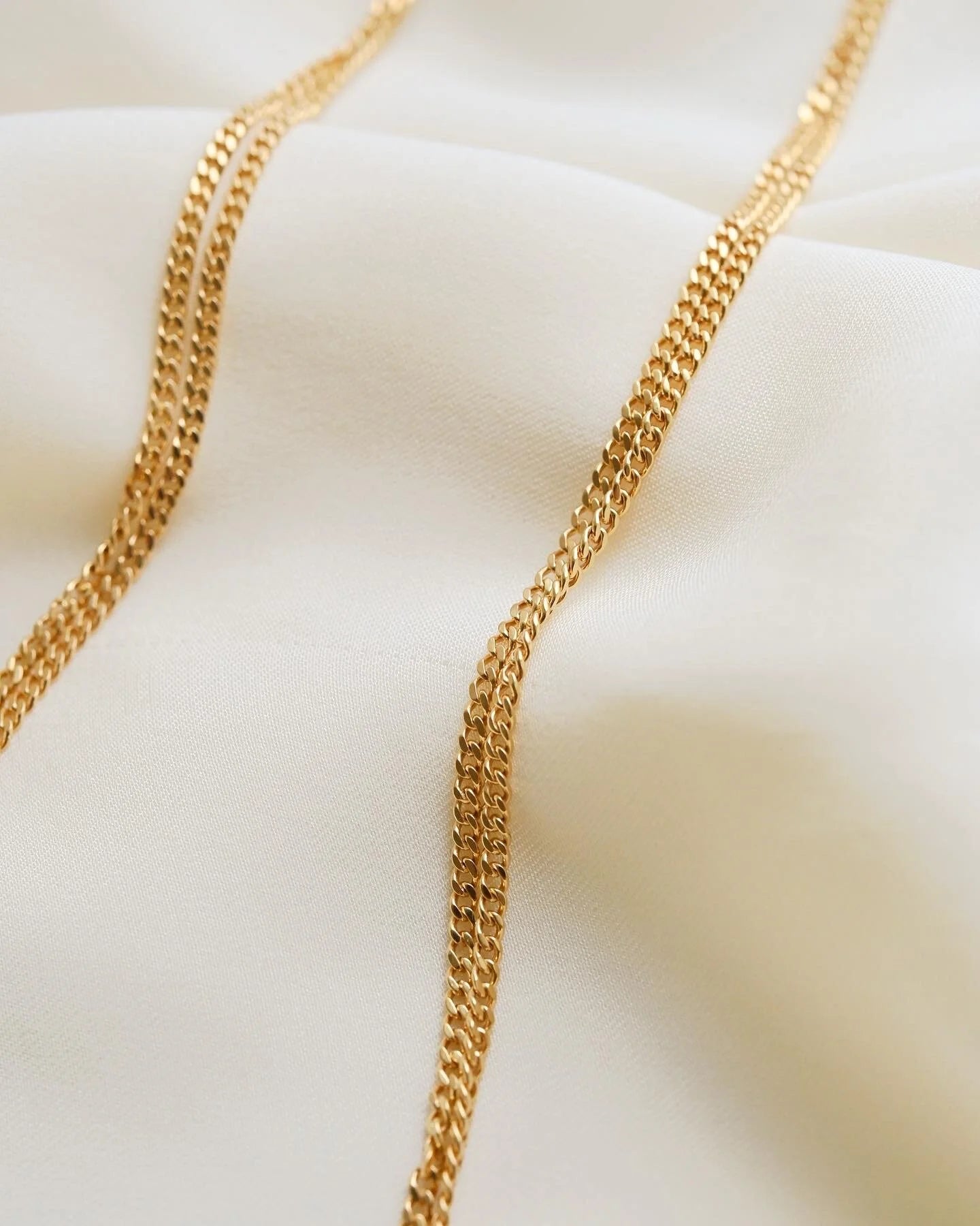 16.5 Inches Antique Watch Chain Double Curb 18K Gold 1916