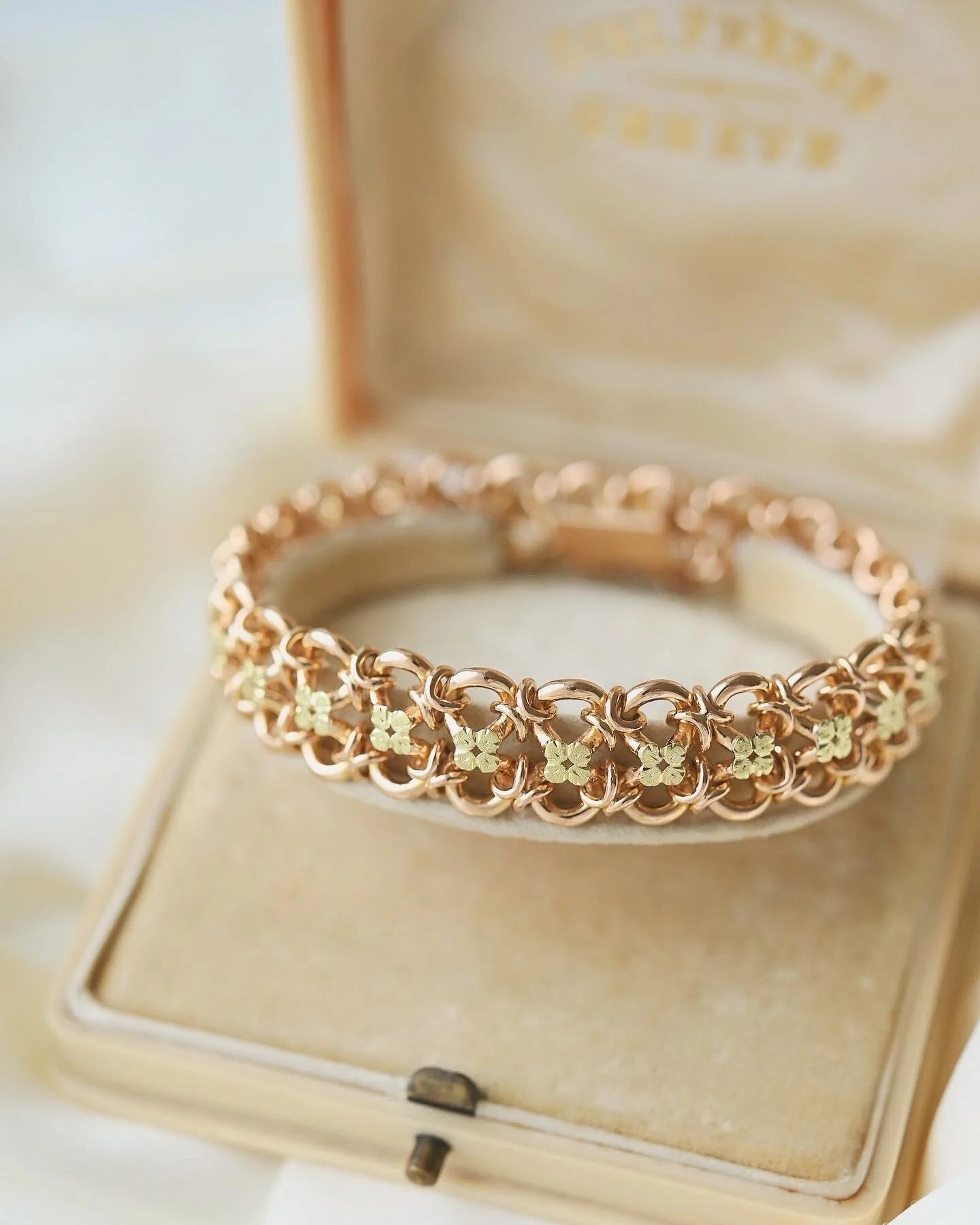 Divine Rare Fancy Link Flower Dream Bracelet 18K Rose Gold 1950s