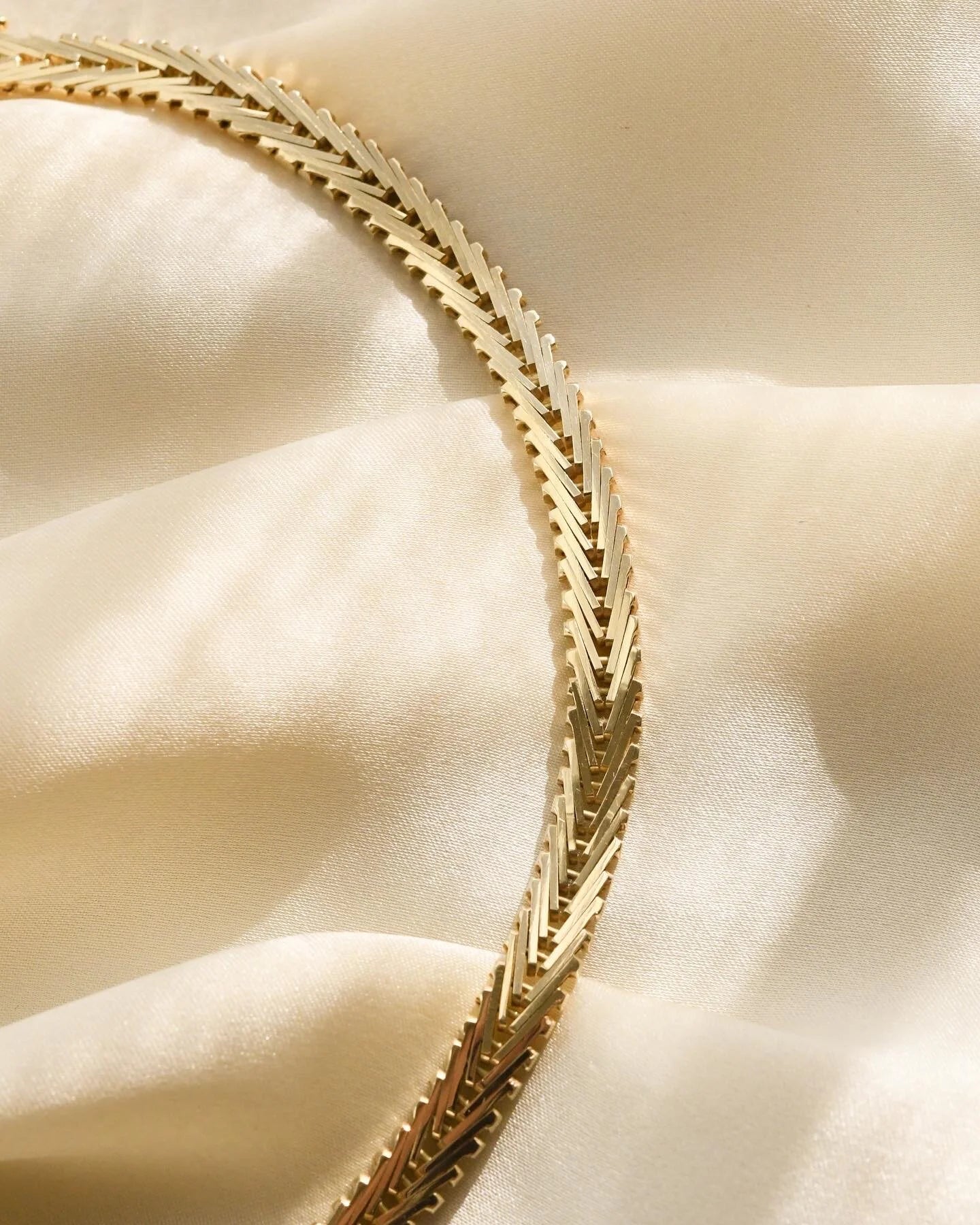 Perfect Geneva Link Vintage Necklace 14K Gold 36.6 Grams