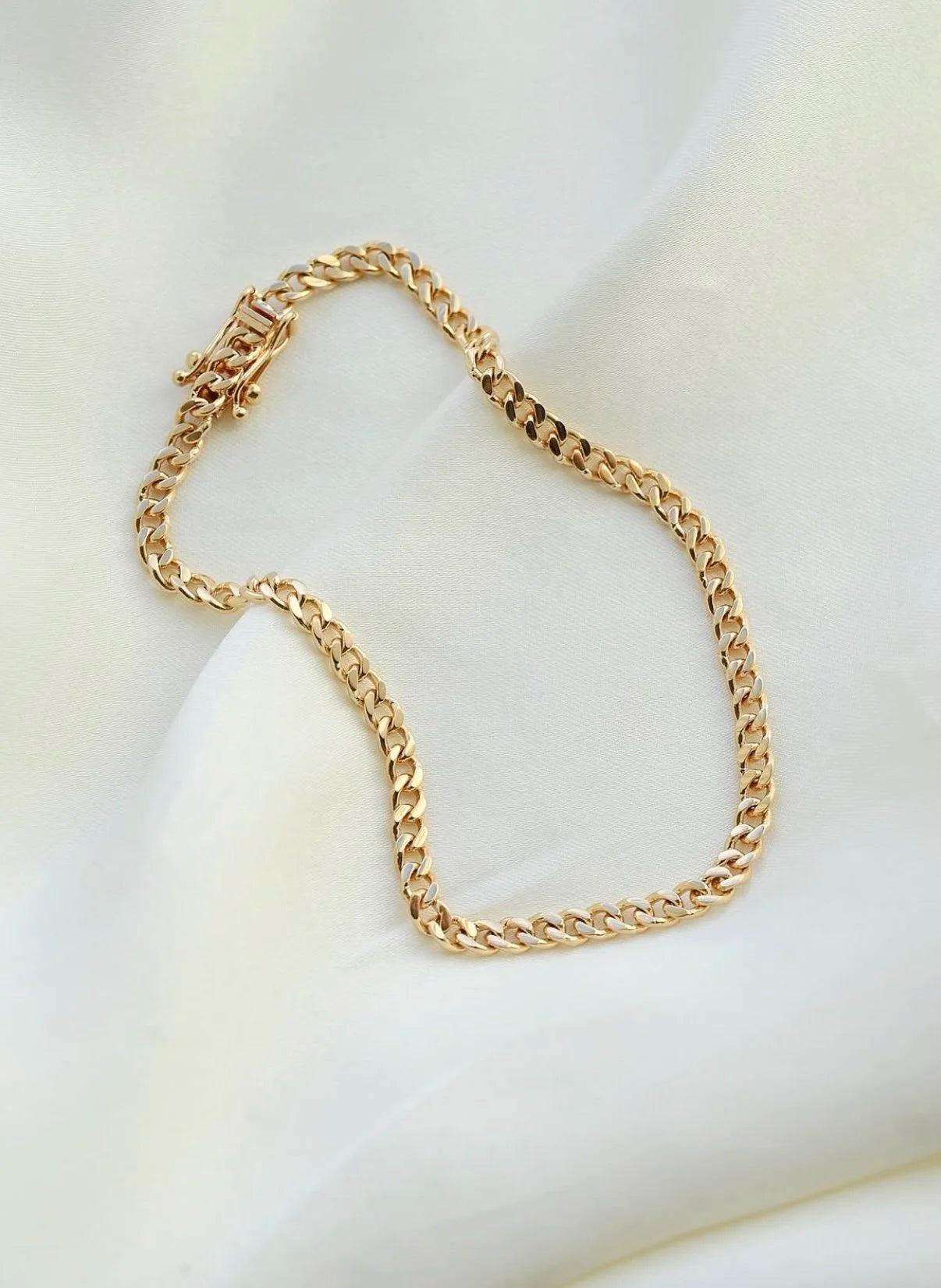 The Best Never Take Off Curb Link Vintage Bracelet 18K Gold