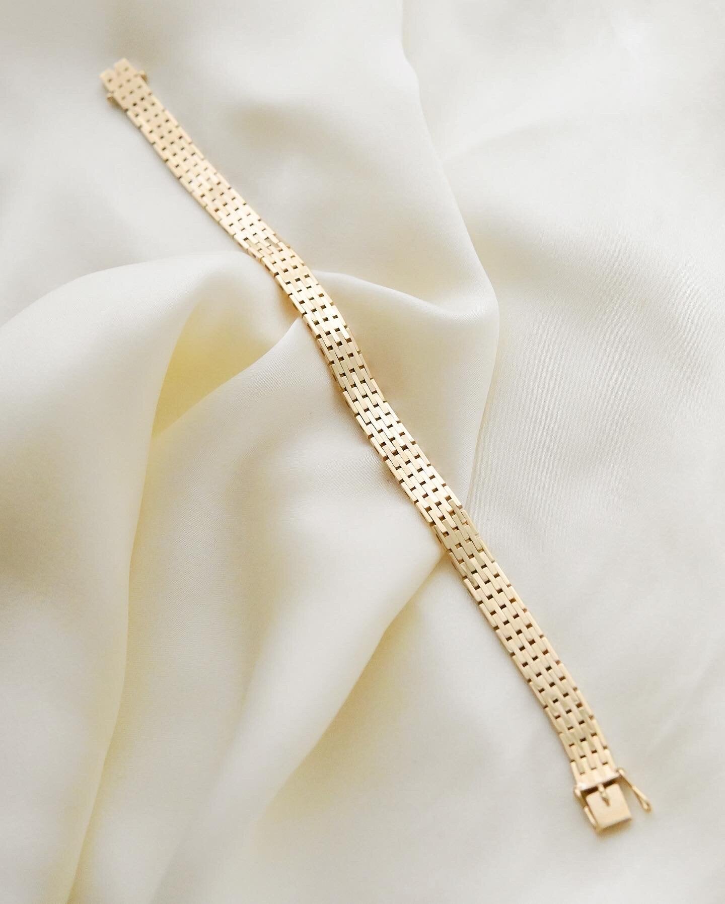 Beautiful Vintage Bracelet 14K Gold 1970s