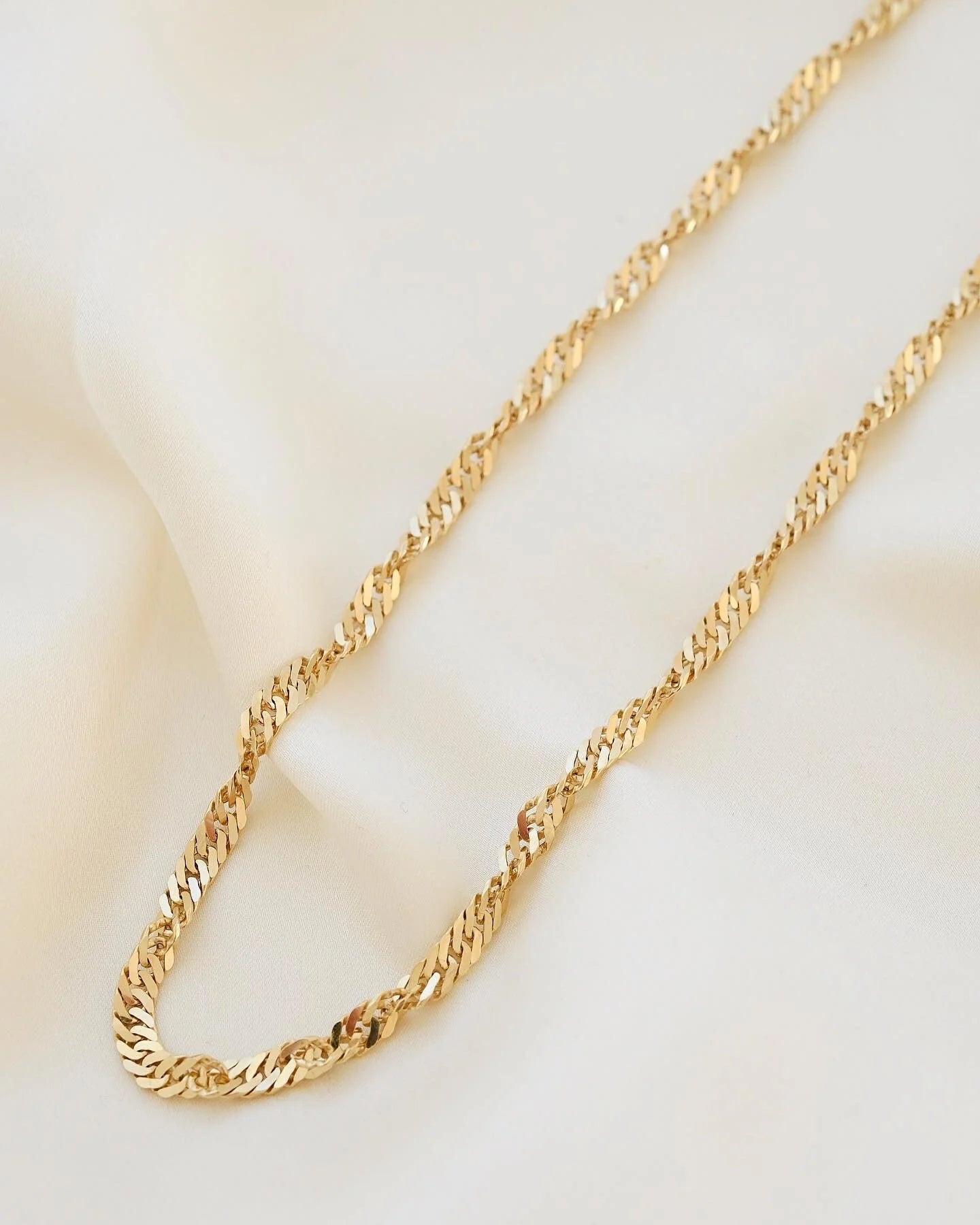 BIG Twisted Curb Link Chain 14K Gold 1980s