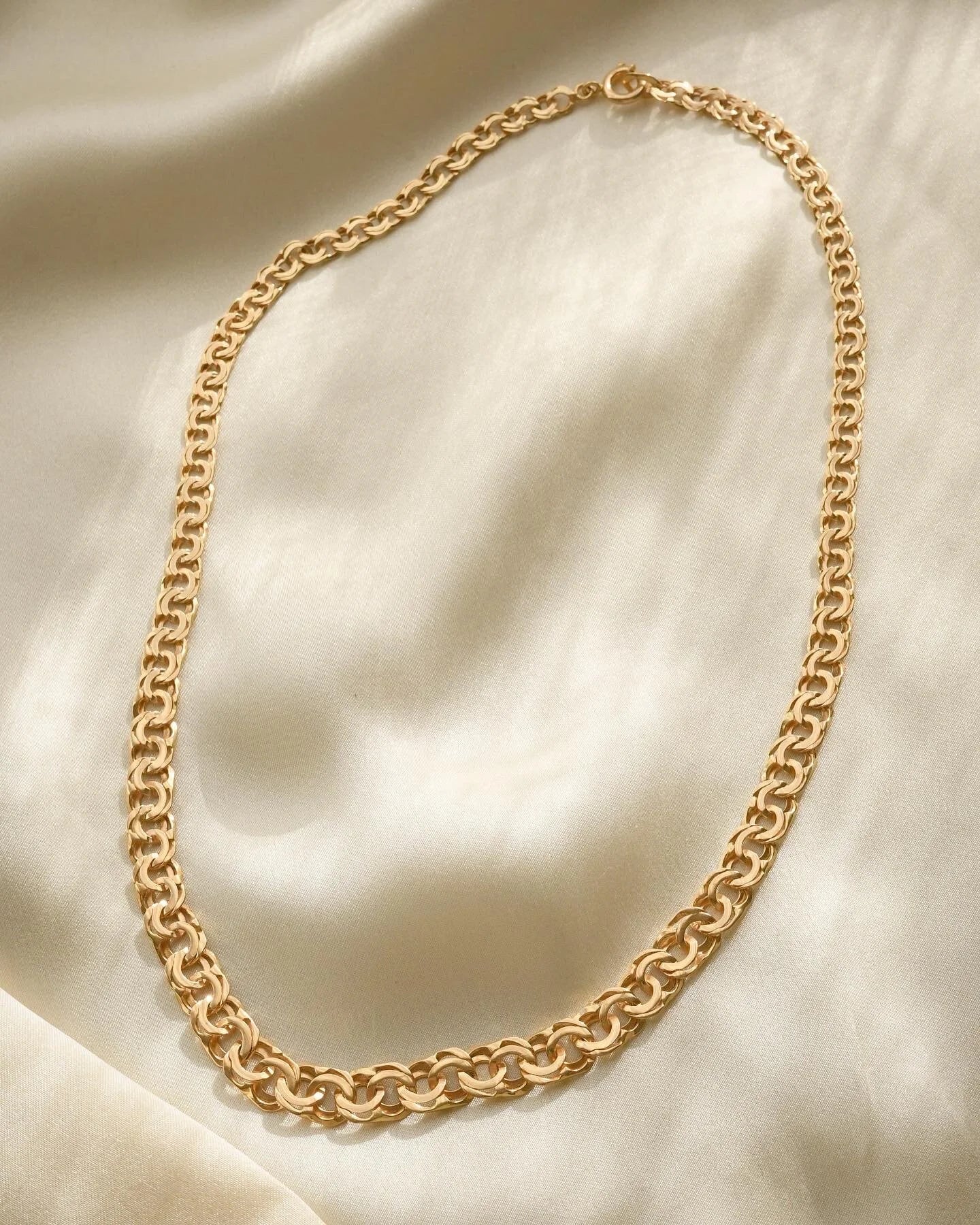 Radiant Soft Pastel Rose Gold Bismarck 18K Gold 1960