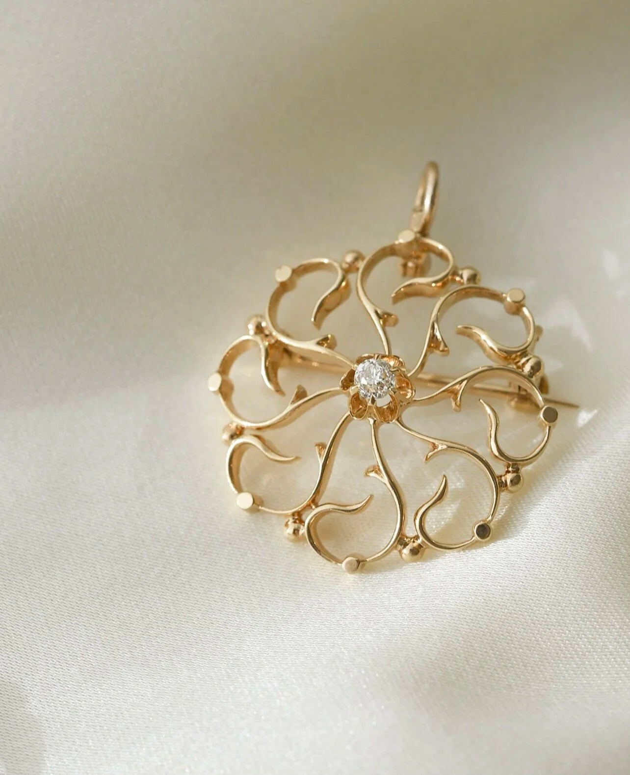 Antique Brooch Pendant 18K Gold 1910s