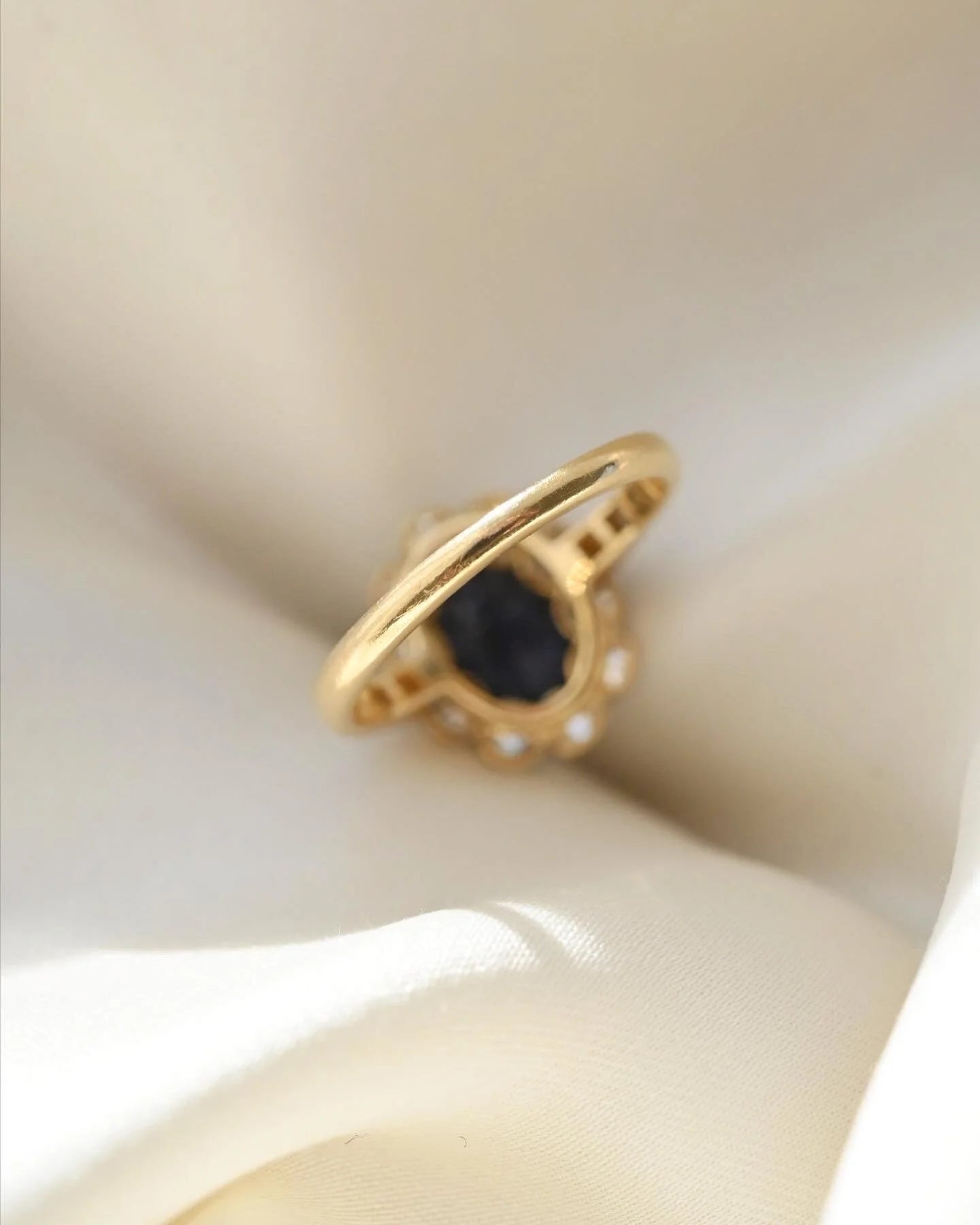 Antique Swedish Carl Mattinsson Ring Old Cut Diamonds Sapphire 18K Gold 1919