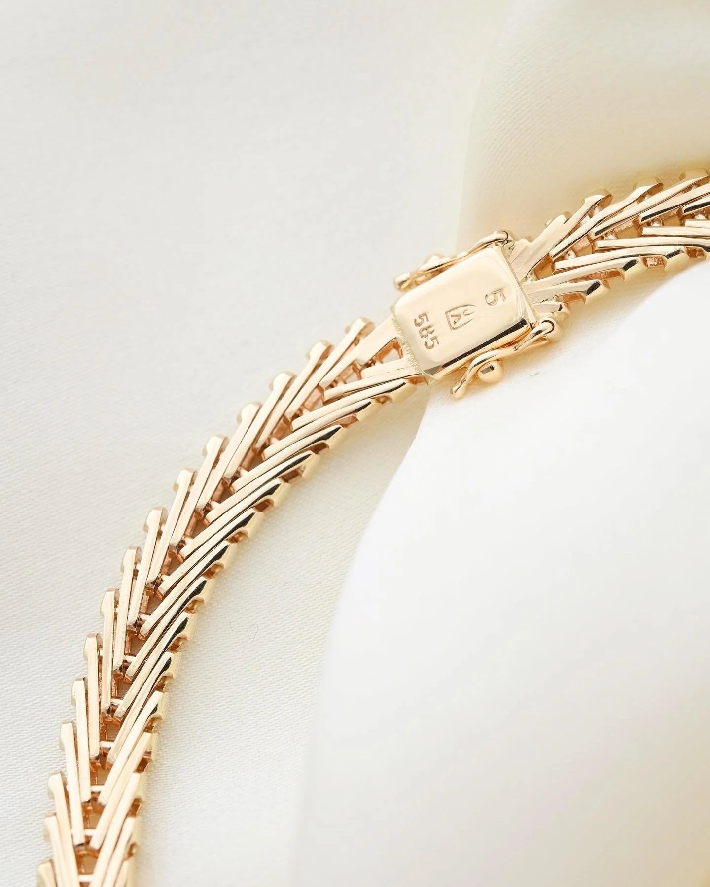 Beautiful Danish Mid Century Necklace 14K Gold 1965