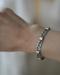 Feminine 1940s Flower Silver Bracelet