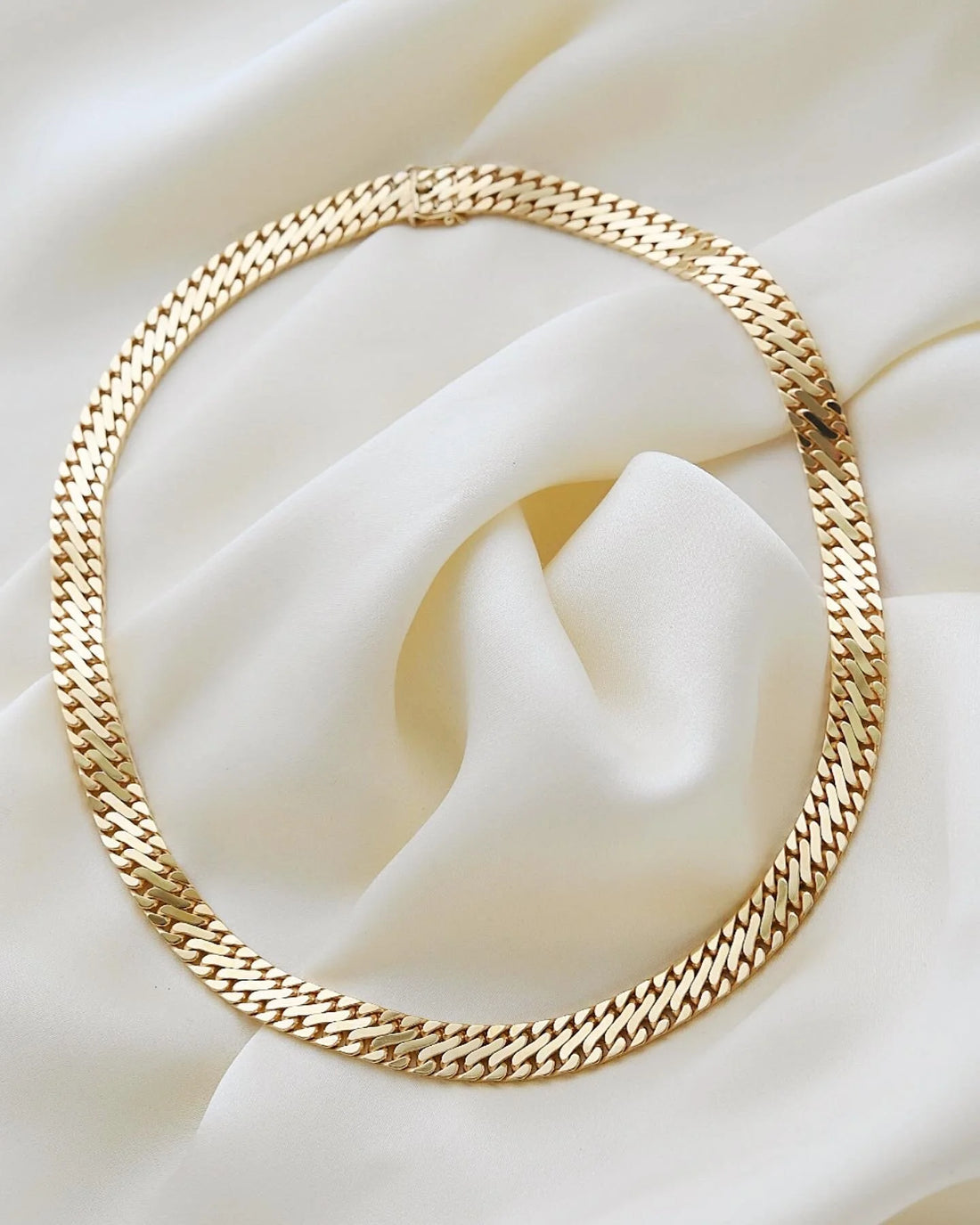 Extraordinary 59 Grams Sexy Flat Curb Link Necklace 14K Gold 1970