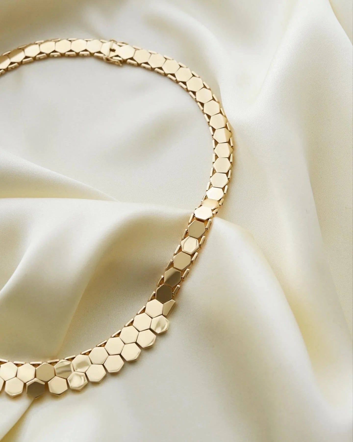 Outstanding Danish Vintage Bee Cell Link Necklace 14K Gold