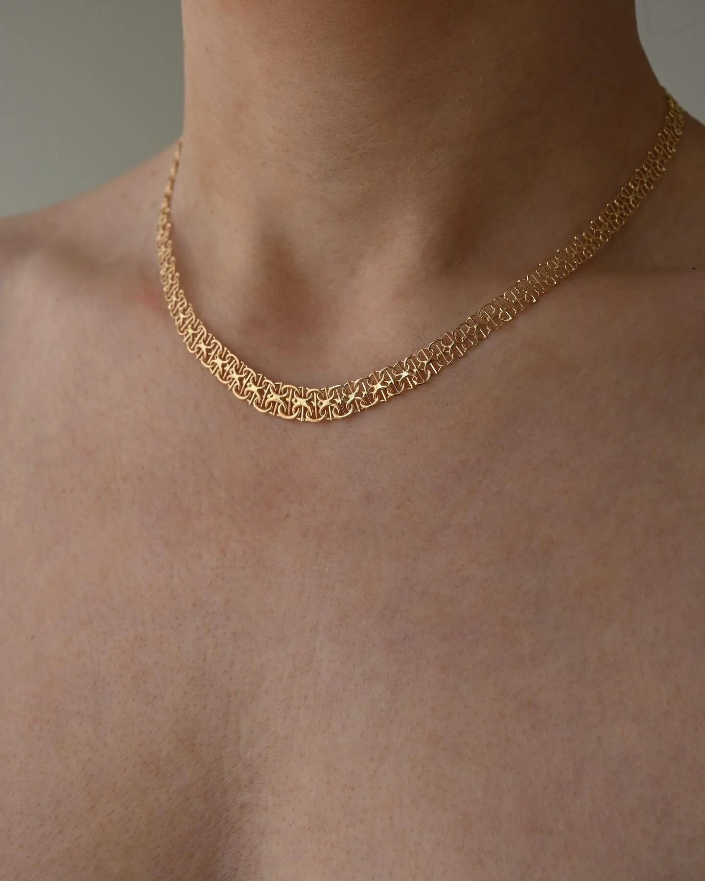 Beautiful Swedish Vintage X Link Necklace 18K Gold