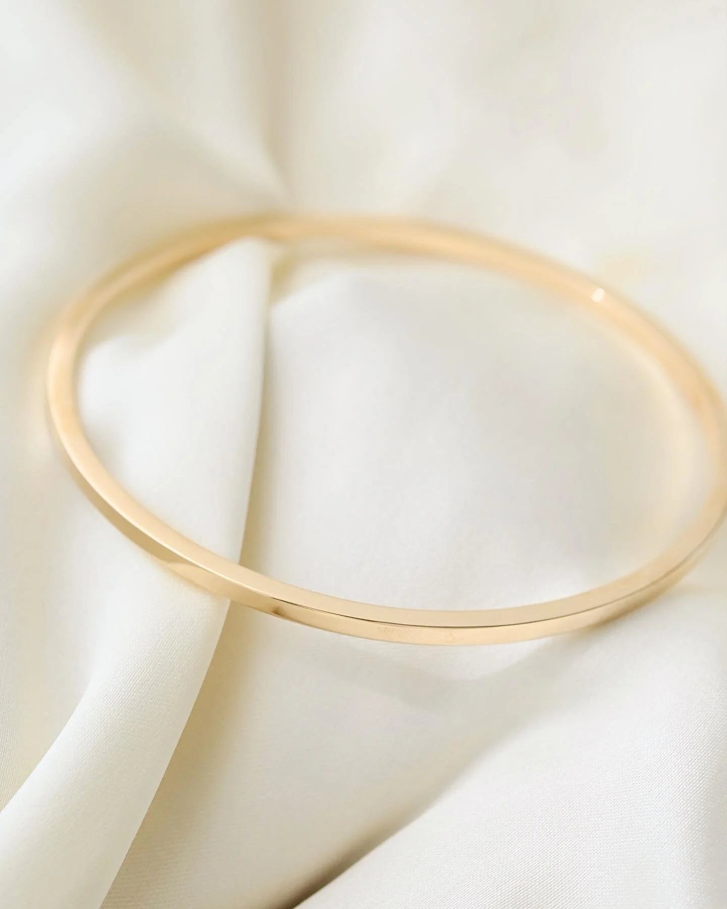 Timeless Perfect Solid 17 Grams Bangle 14K Gold