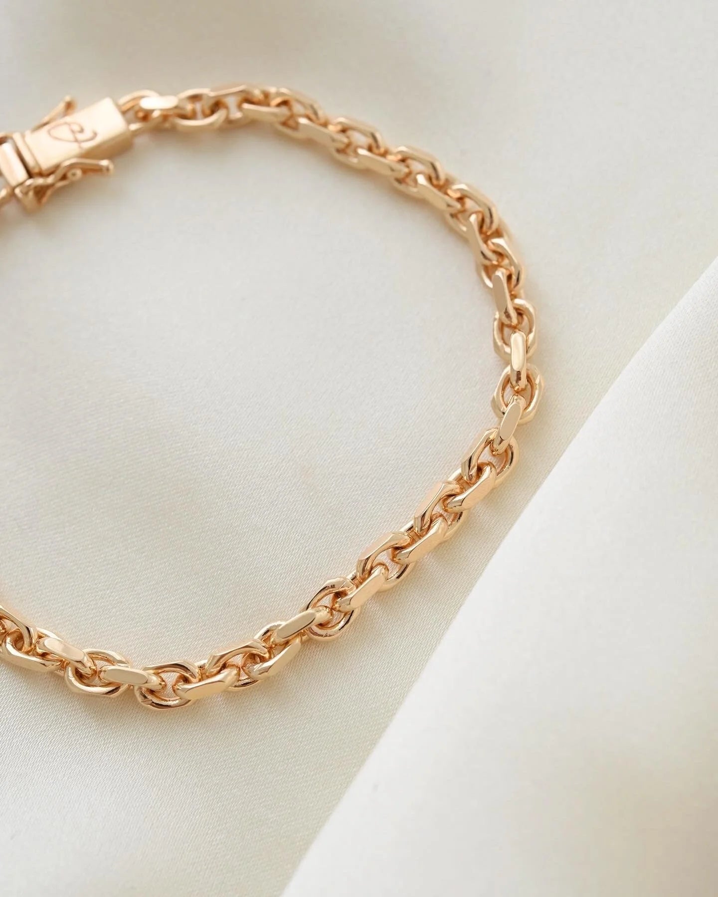 Rare Italian 18K Solid Gold Anchor Link Bracelet