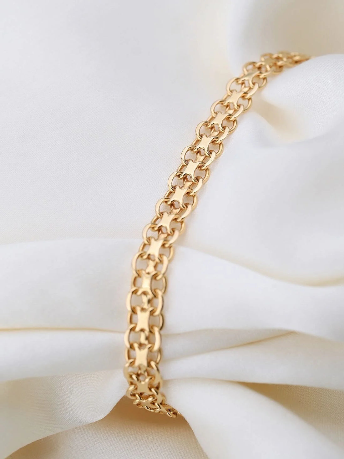 Magical Vintage Link Bracelet 18K Gold 1960s