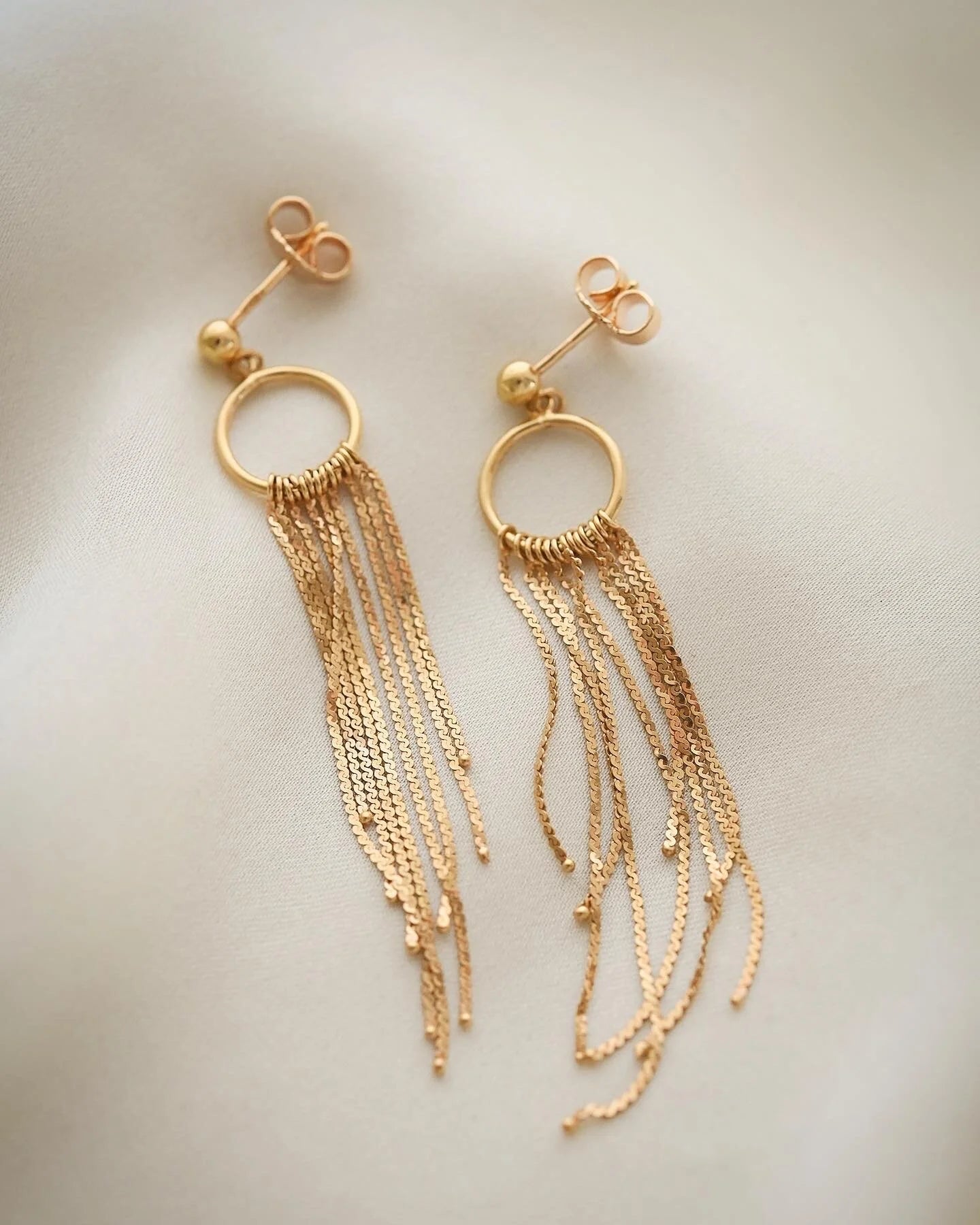 Italian Vintage Chain Dangle Earrings 18K Gold 1970s