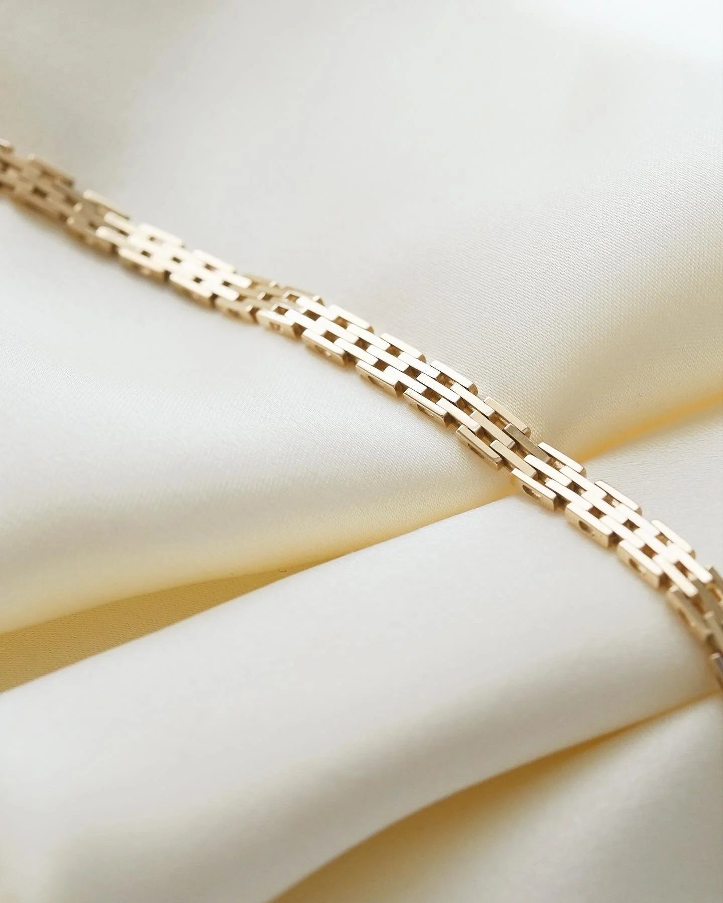 Magical Rare Baby Brick Link Necklace 14K Gold 1970s