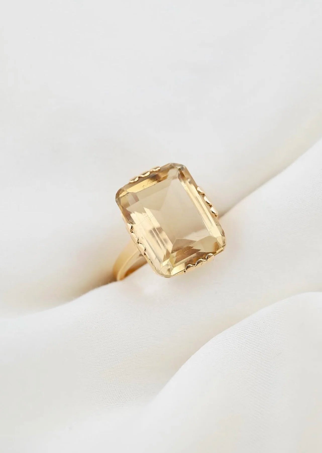 Luminous Vintage Citrine Cocktail Ring 18K Gold 1957