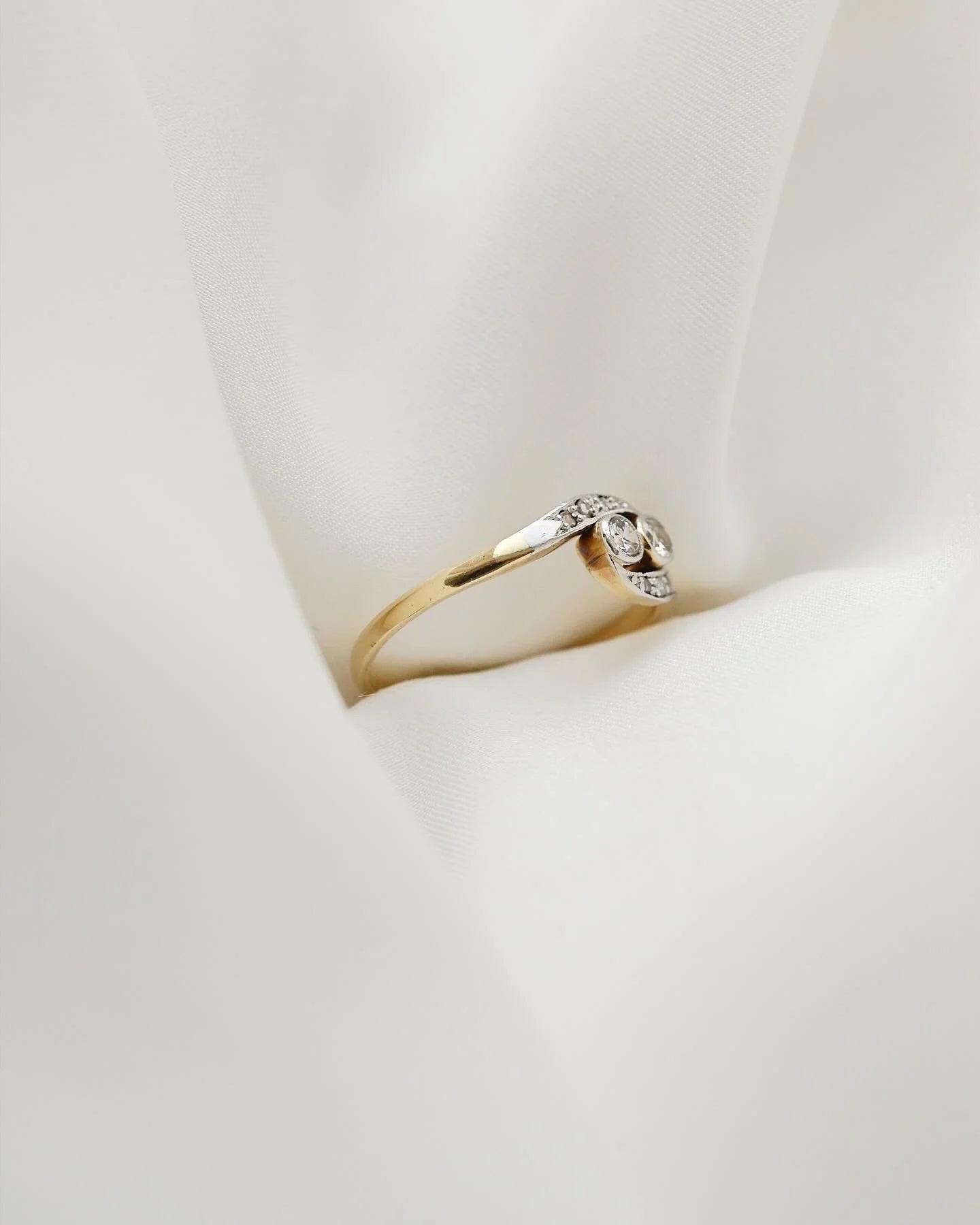 The Cutest Old Ring Toi Et Moi 14K Gold x Diamond Beg. 1900s