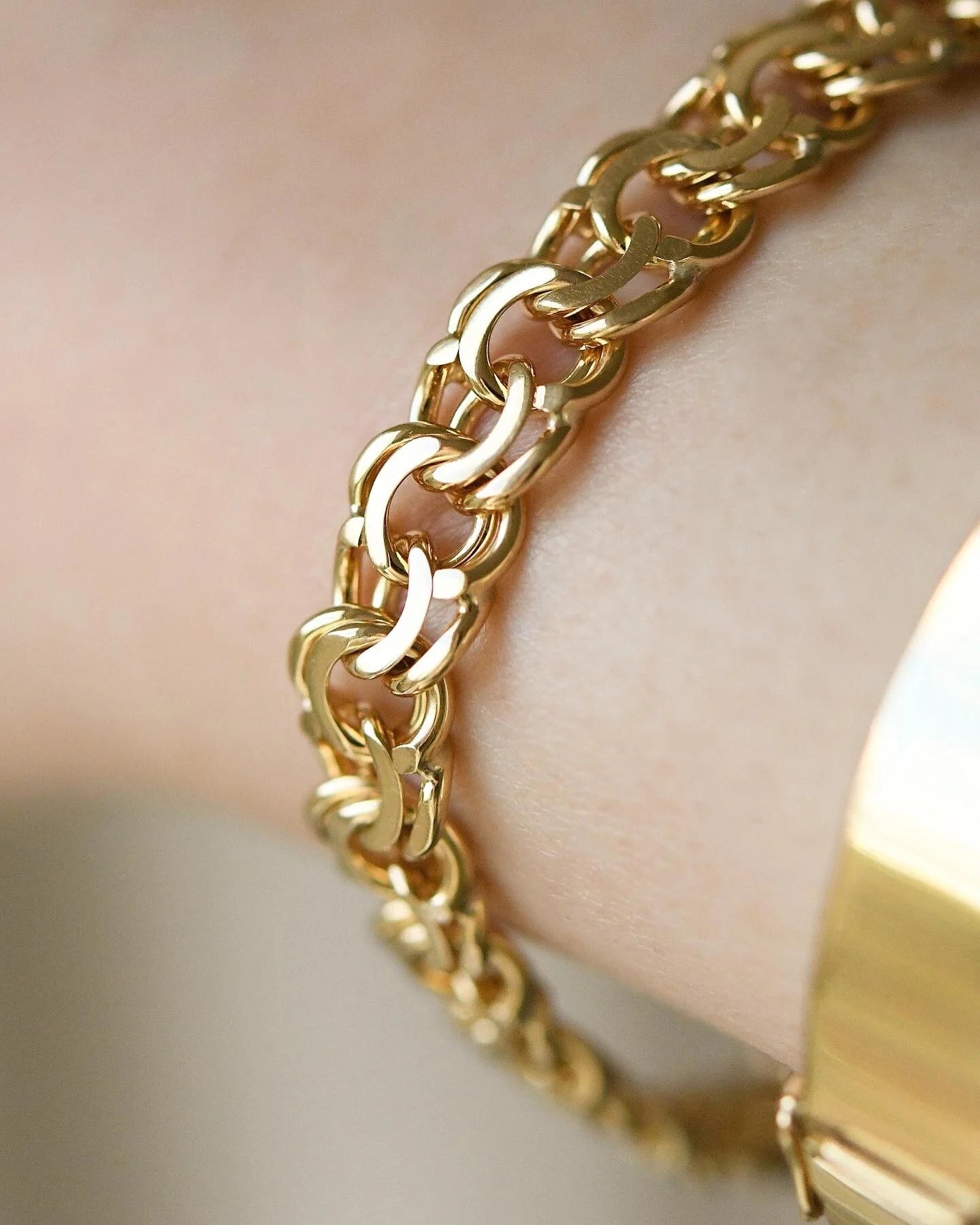 Big Heavy Vintage Brick Link Bracelet 14K Gold 1960s