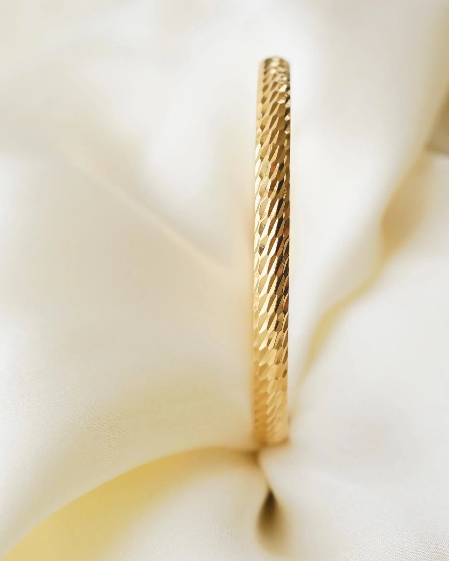 High Carat Glimmer Bangle 21K Gold 1970