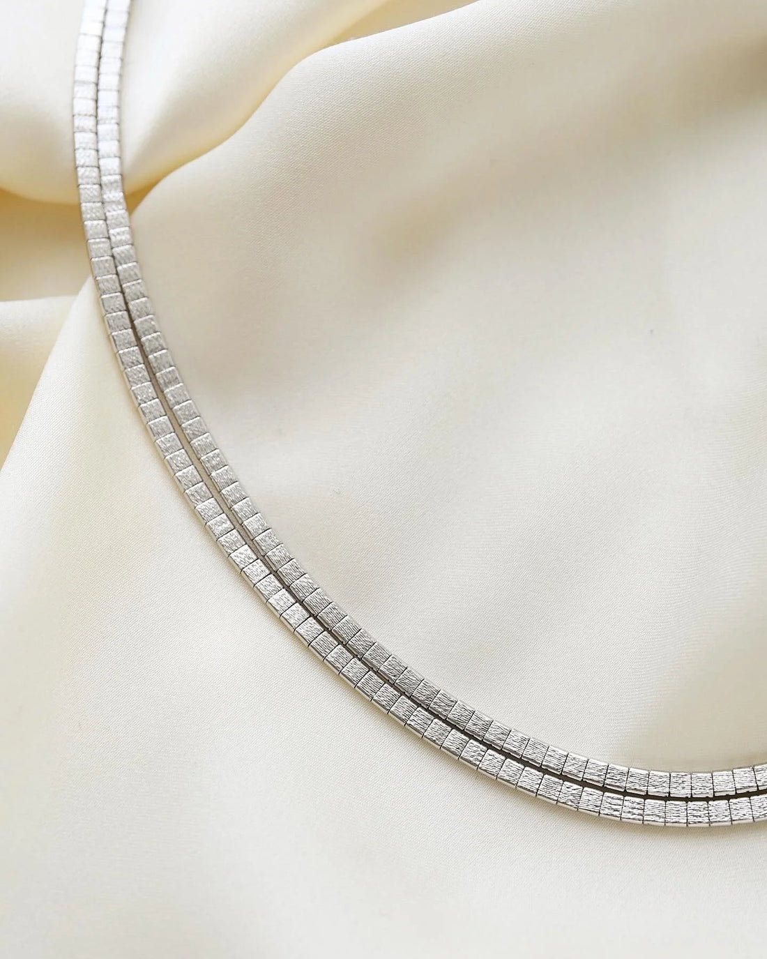 Super Sexy Double Row Satinated Silver Vintage Necklace