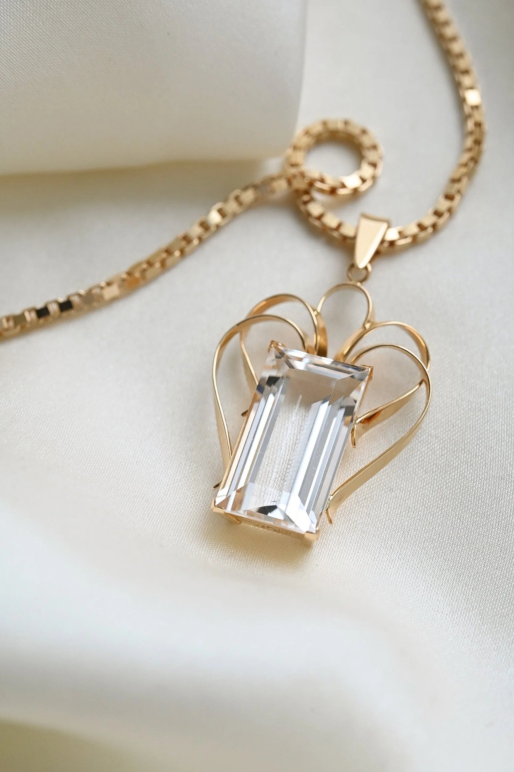 Beautiful Swedish Mid Century Pendant 18K Gold 1949